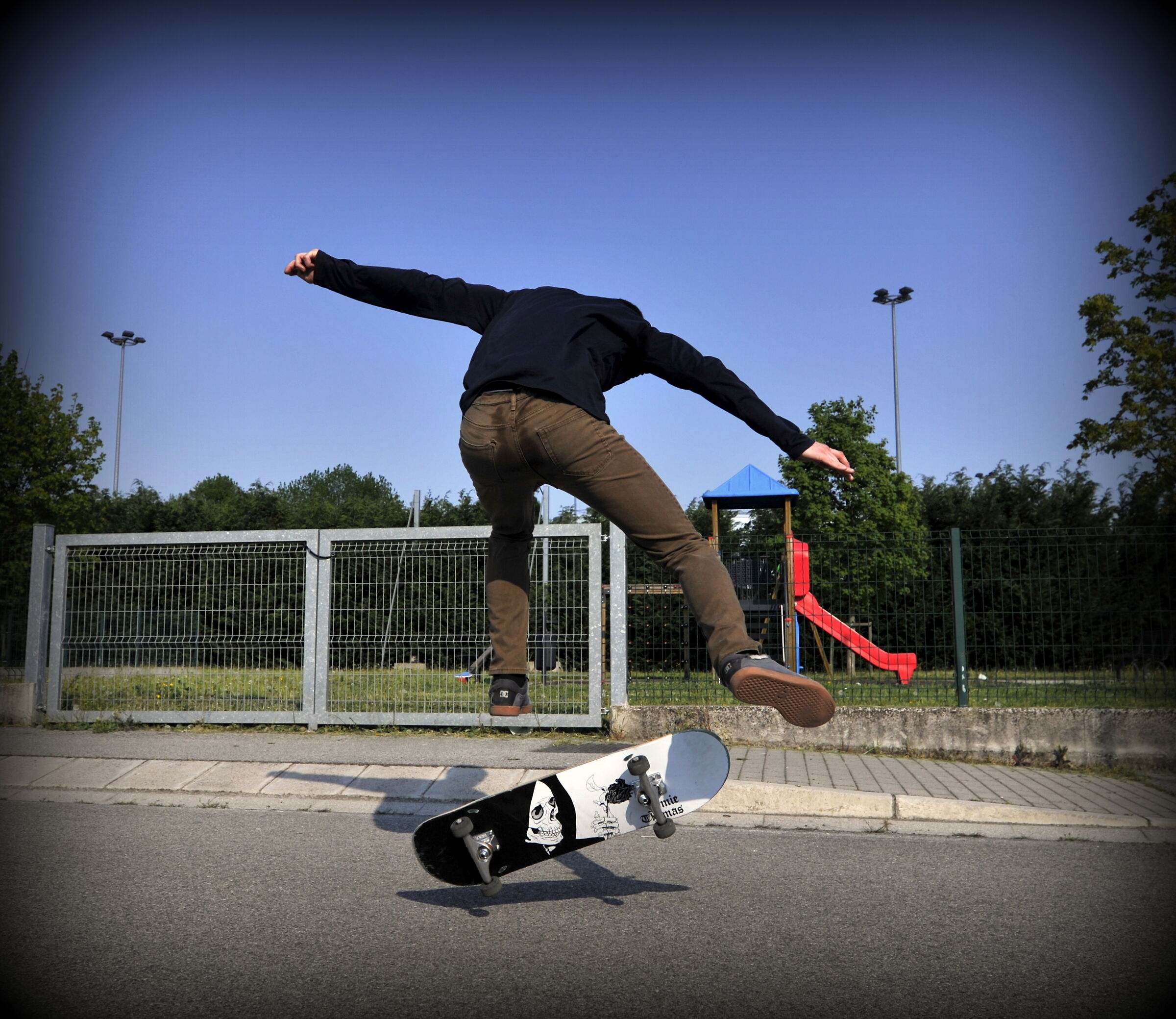 Acrobatic skateboard...