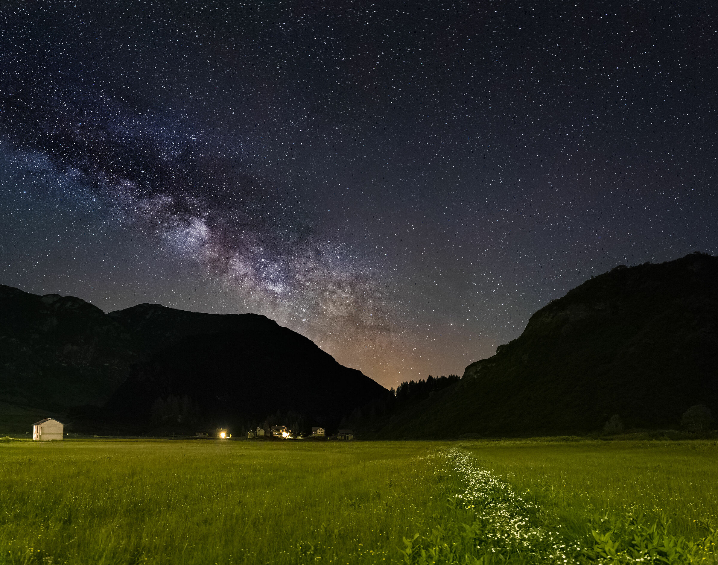 The magic of the Milky Way from the plain of Riale...