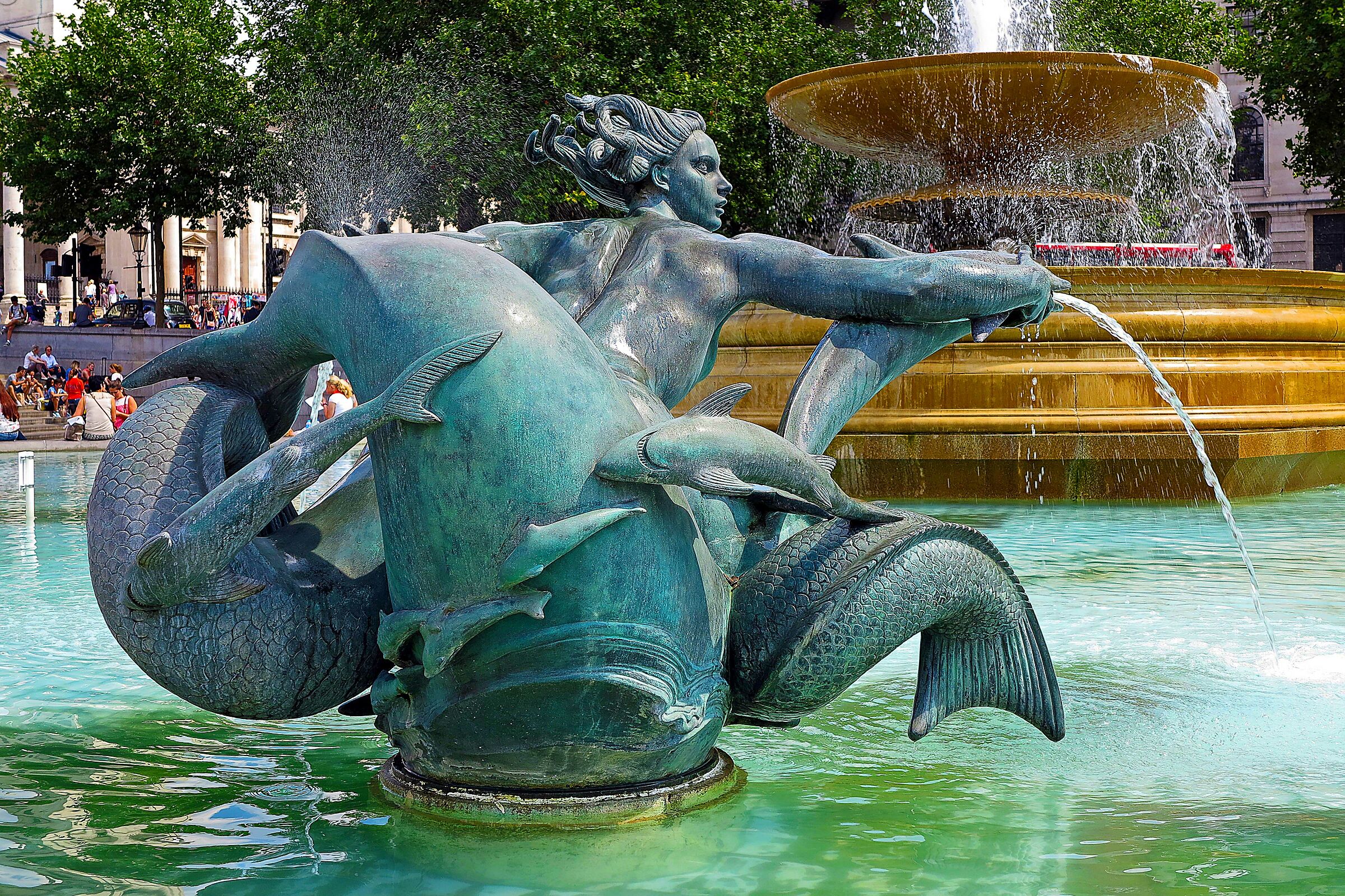 Fontana in Trafalgar Square - Londra...