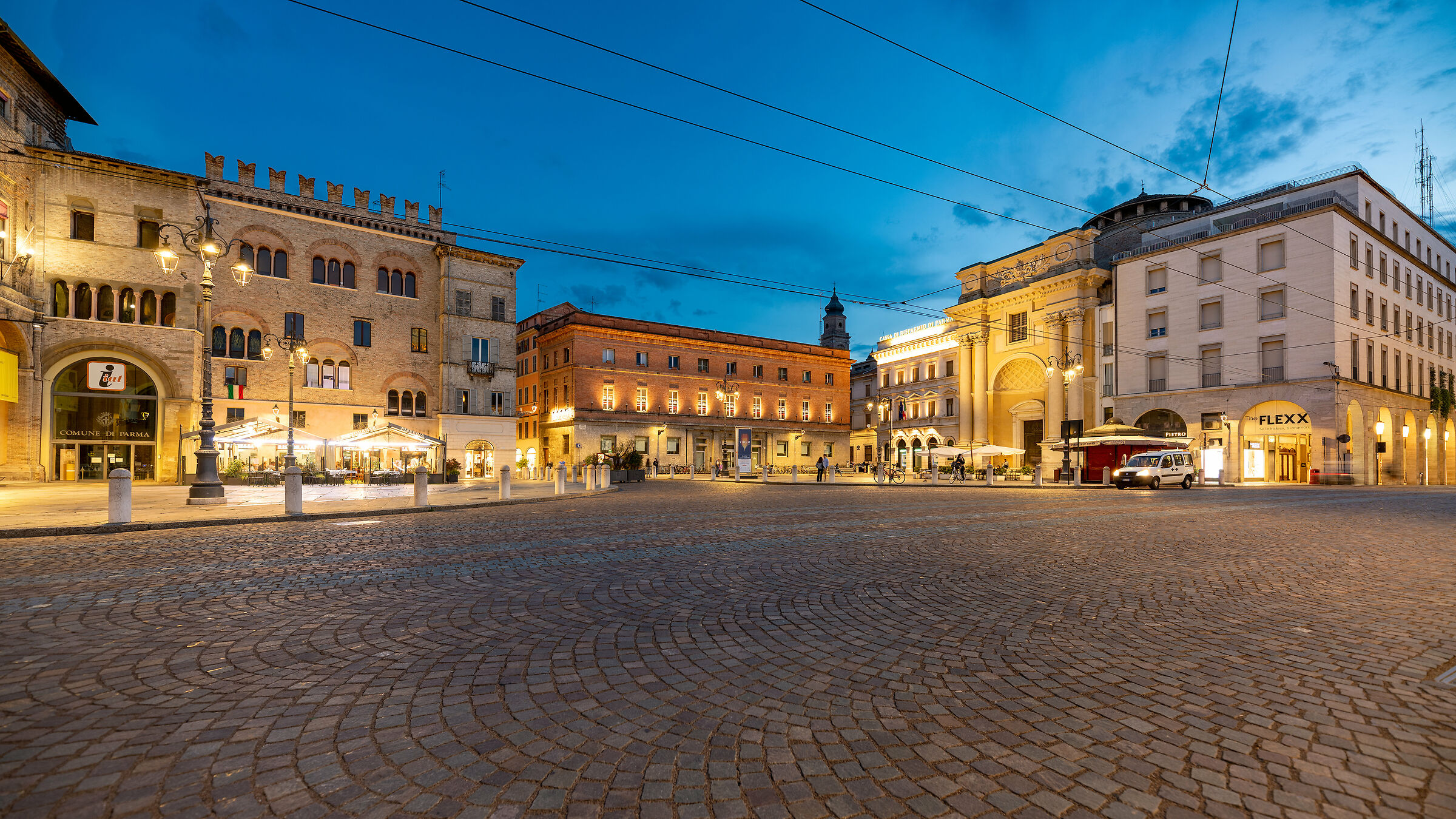 Sight Piazza Garibaldi Parma...