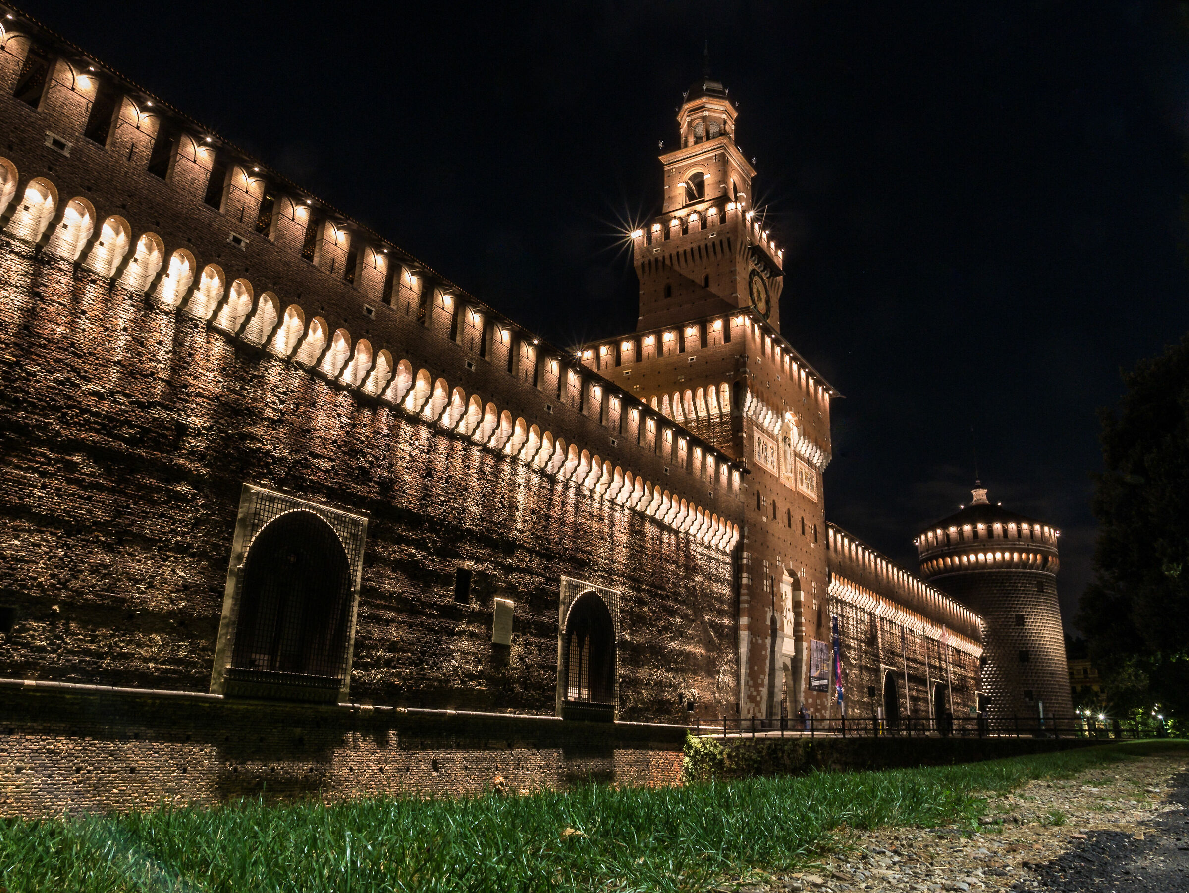 Castello sforzesco - Milano | JuzaPhoto

