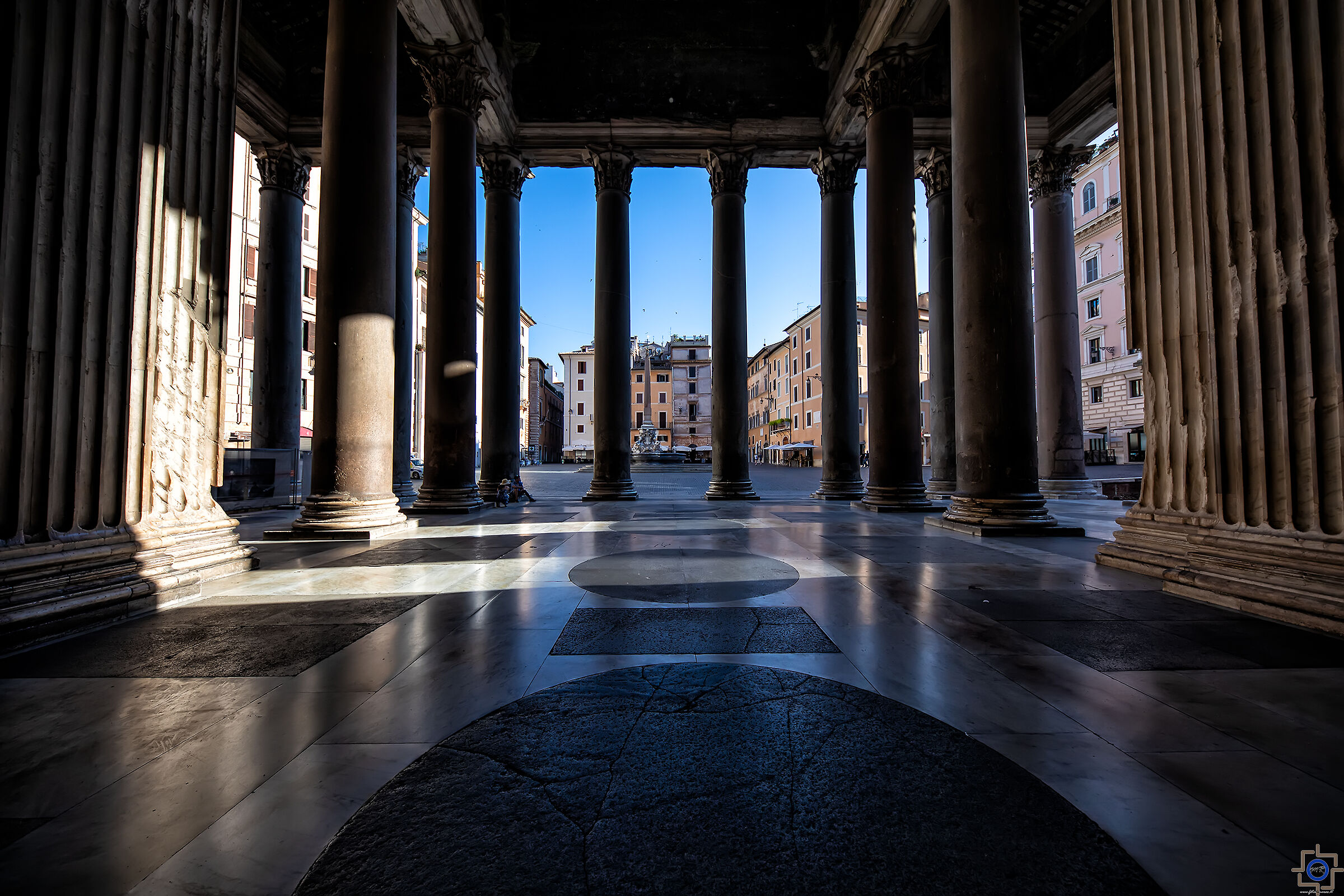Deserted Rome Pantheon...
