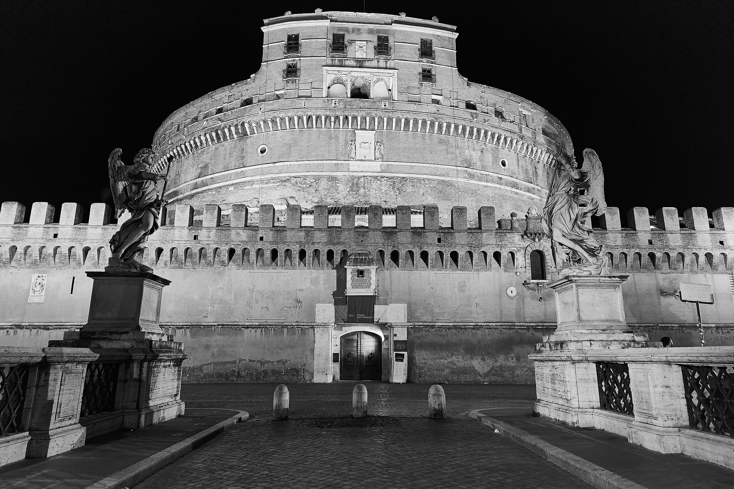 Castel S.Angelo by night...