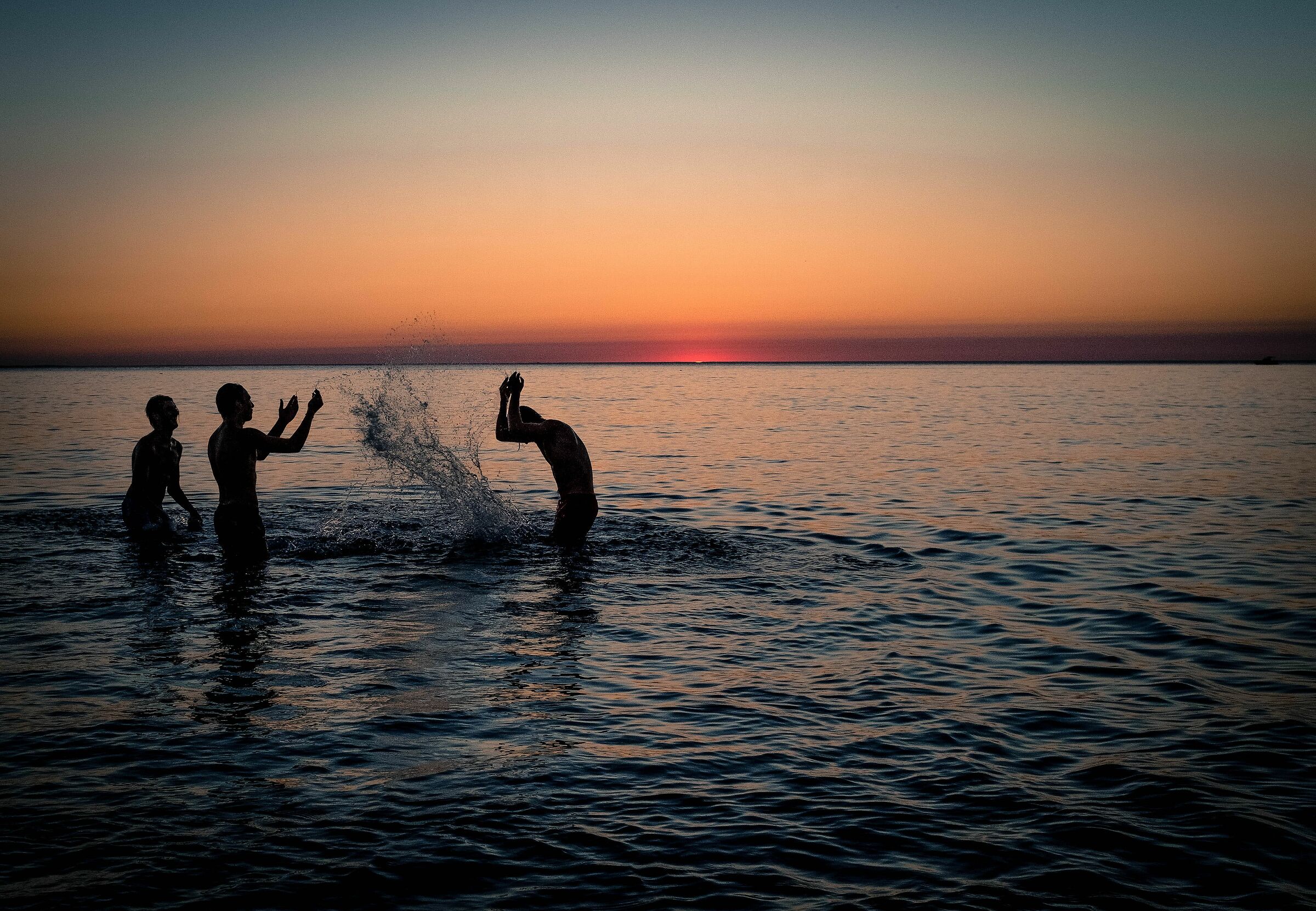 Playing with the water at sunset ...