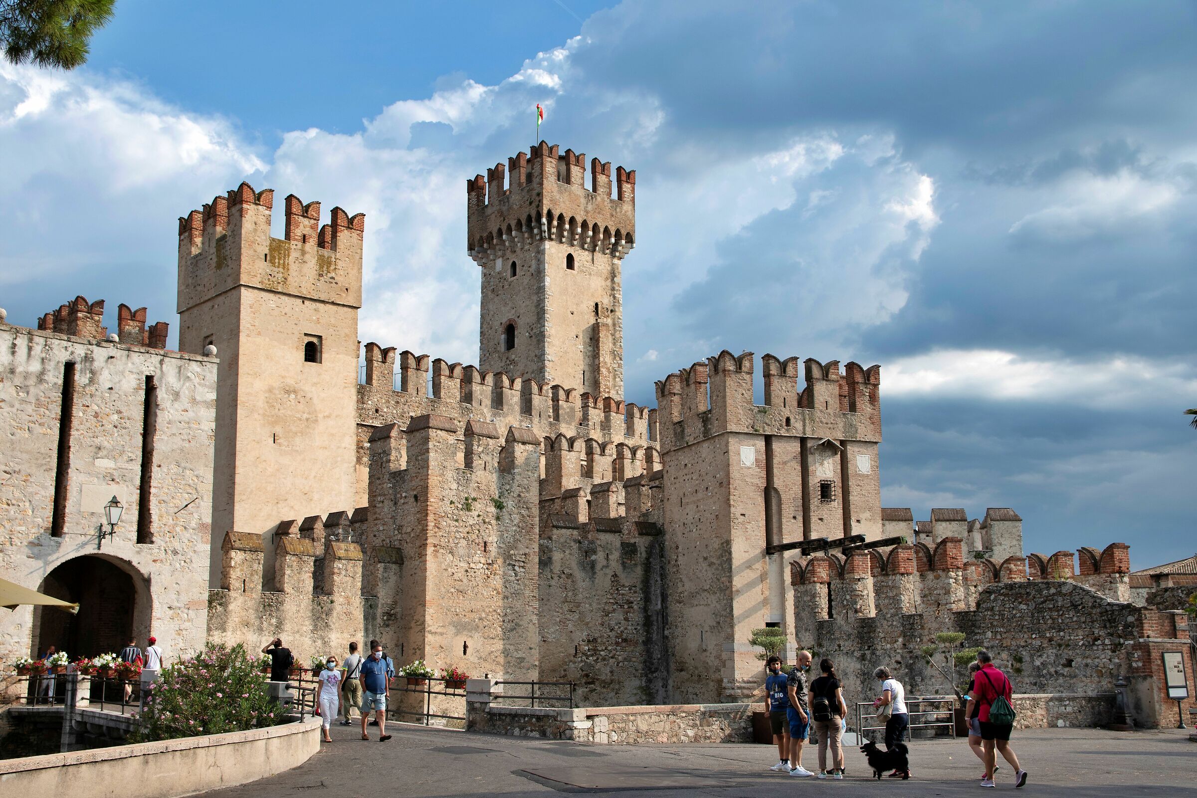 Sirmione Scaligero Castle...