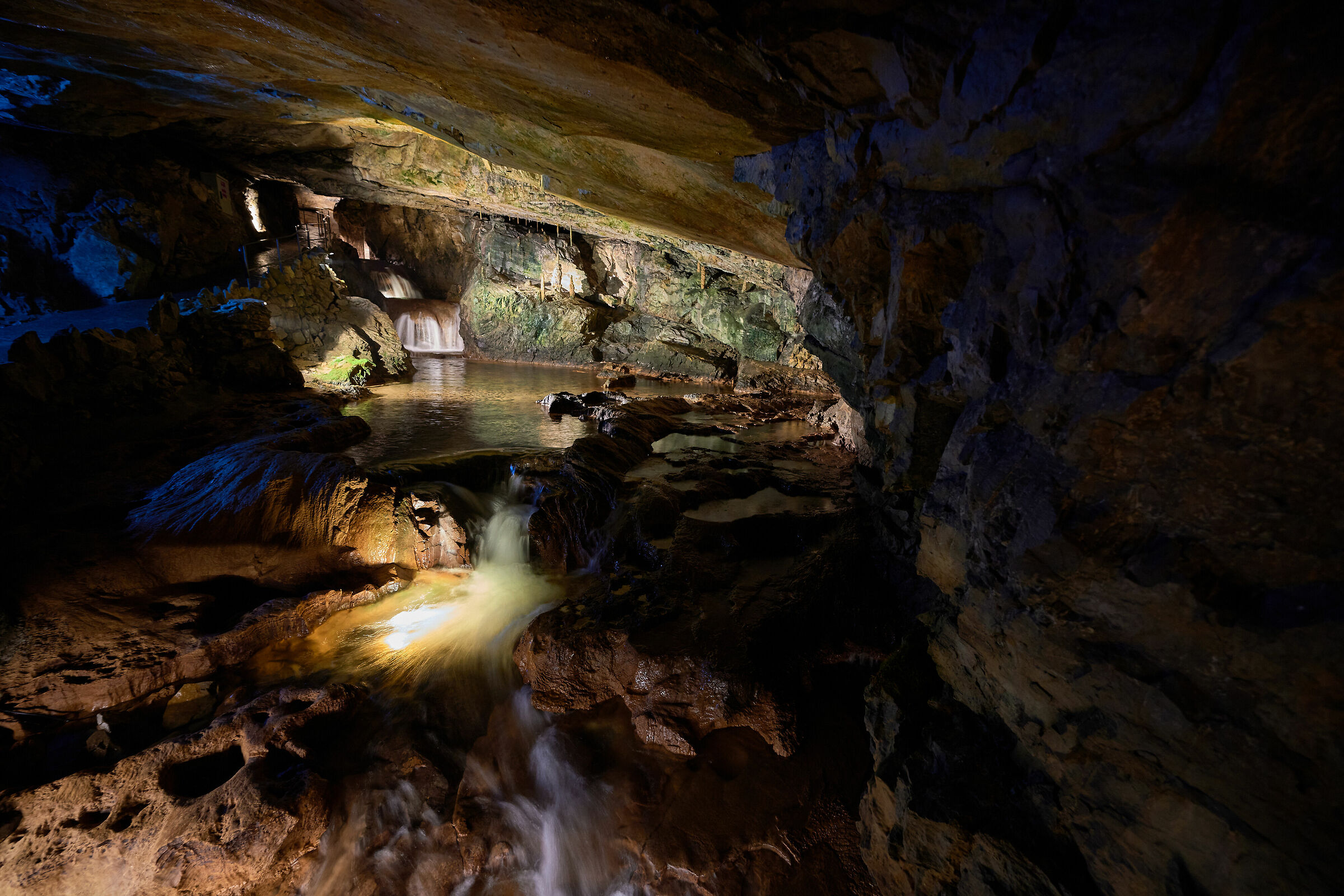 St.Beatus Caves, New...