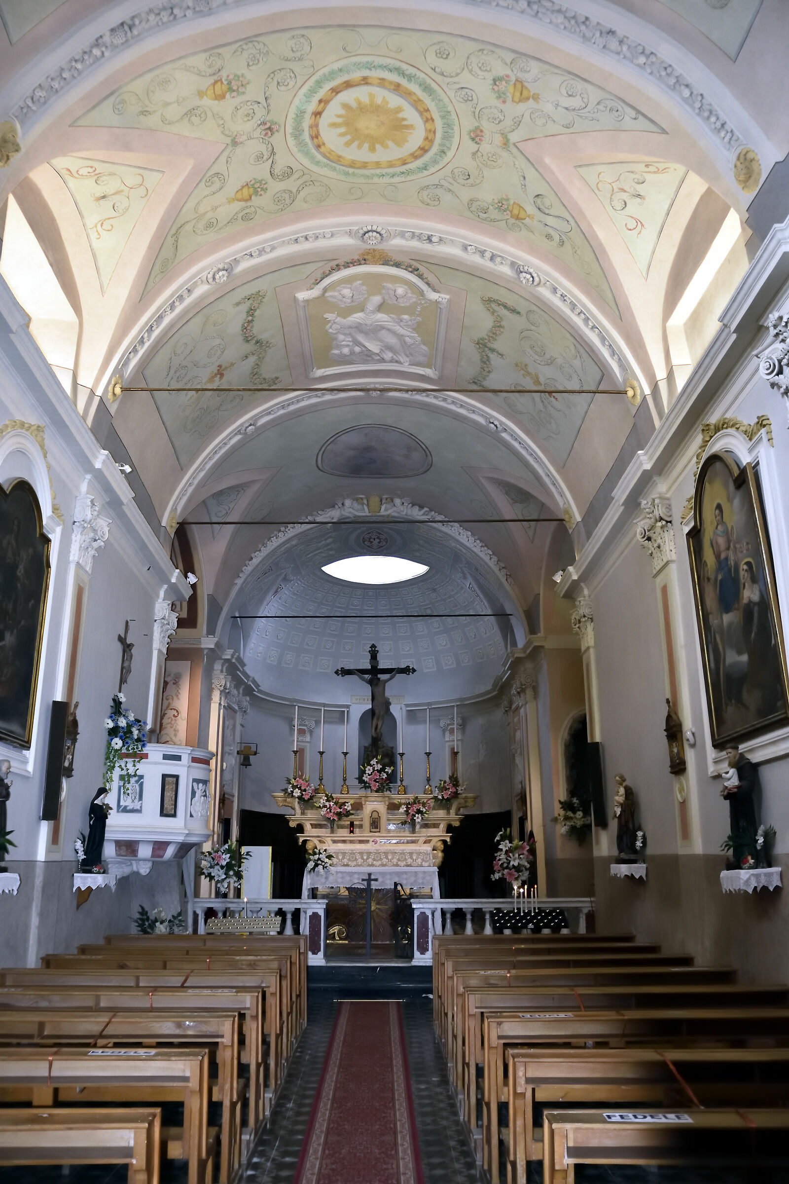 Seborga-Chiesa di San Martino...