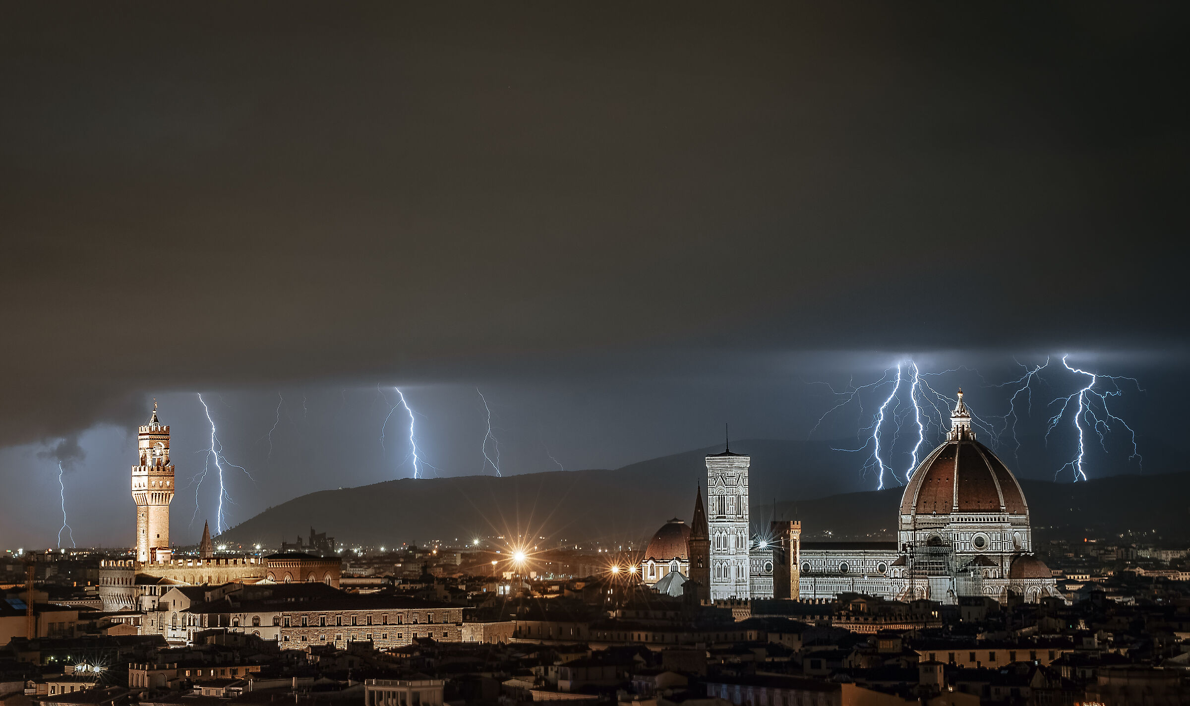 Florence under storm...