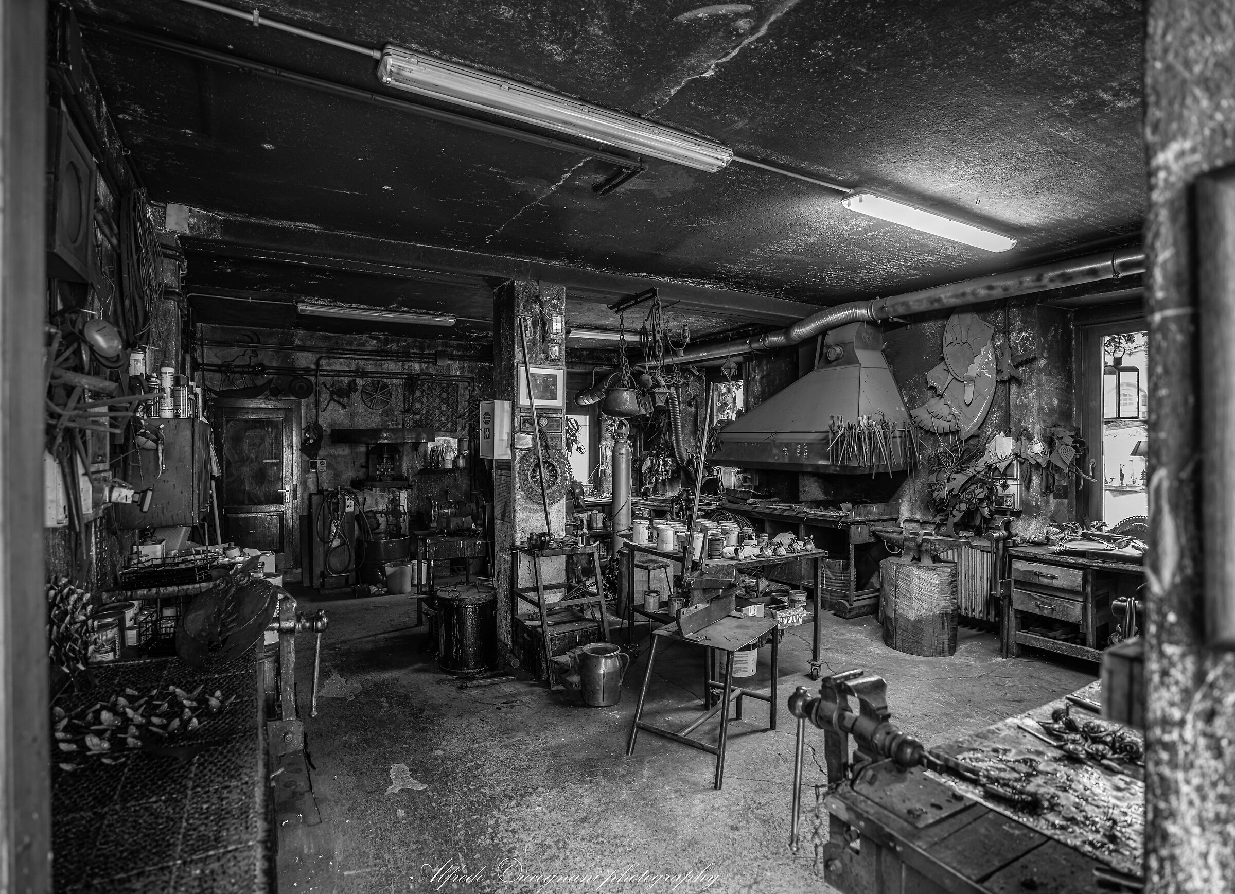 Shop of a blacksmith in Alleghe...