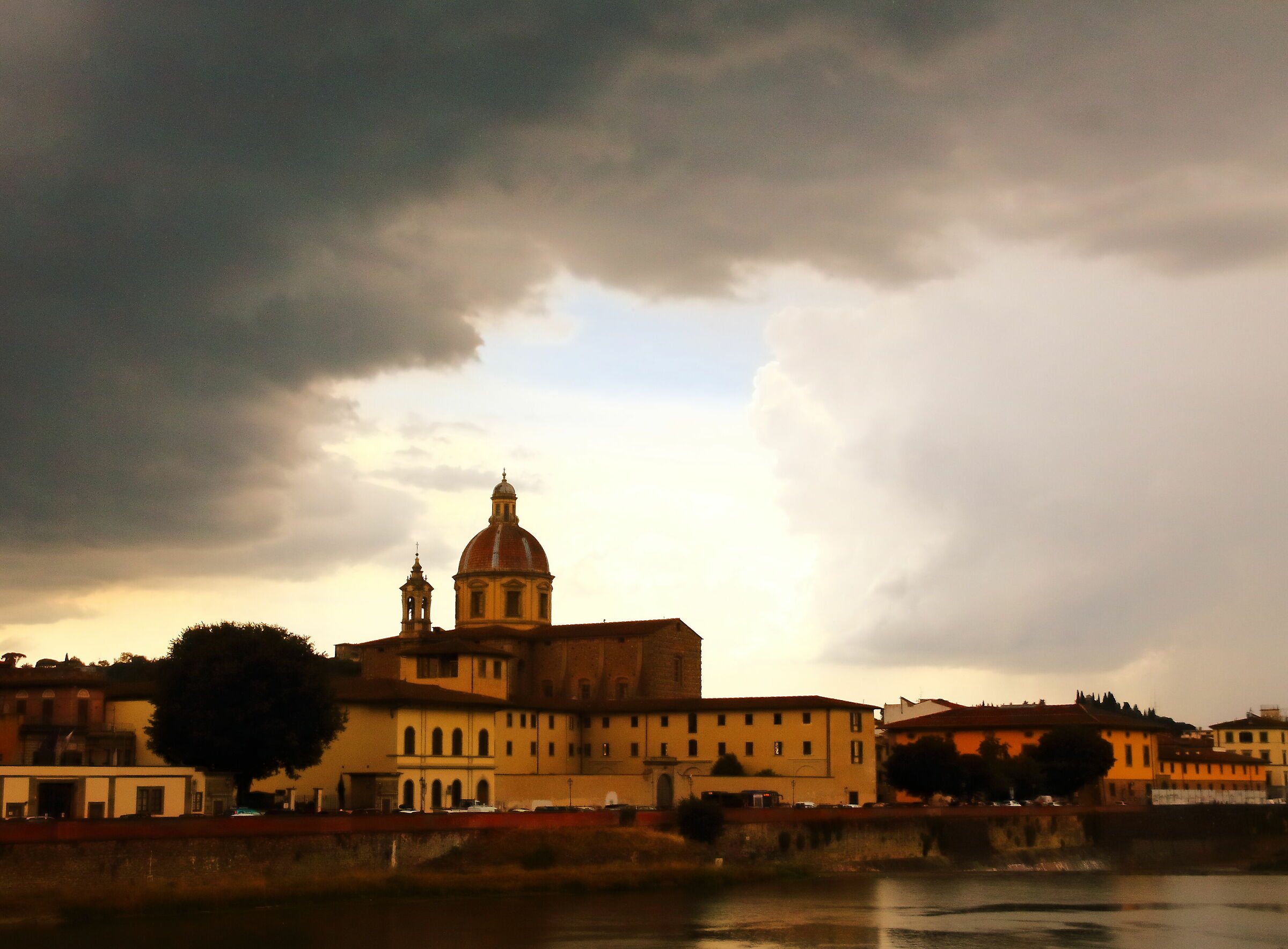 Menacing clouds over Florence...
