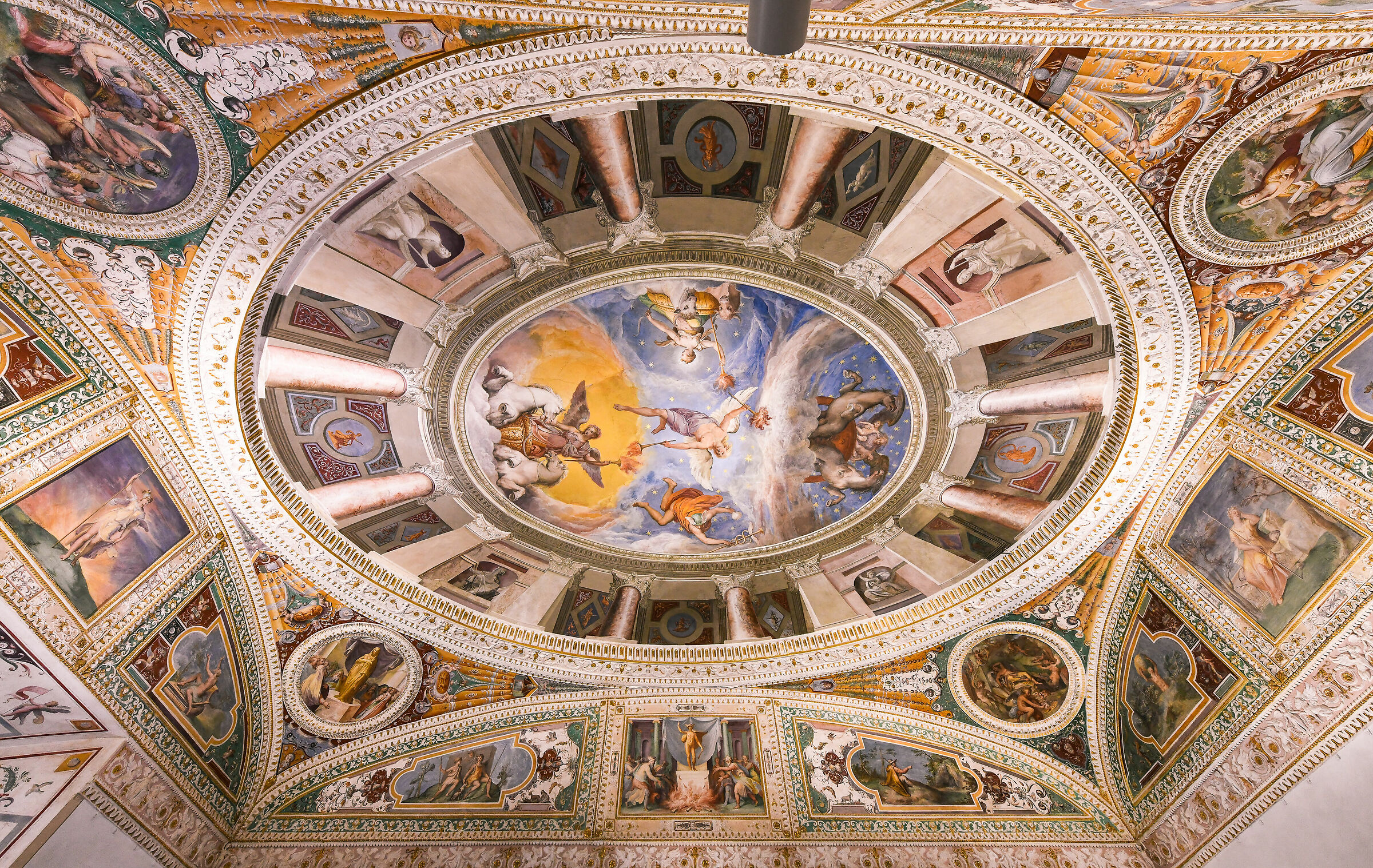 Caprarola (Vt)-Palazzo Farnese, Camera dell'Aurora...