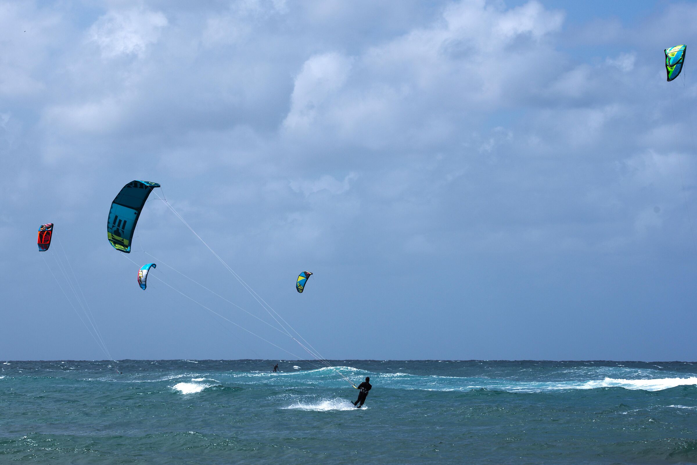 kitesurfing 2...