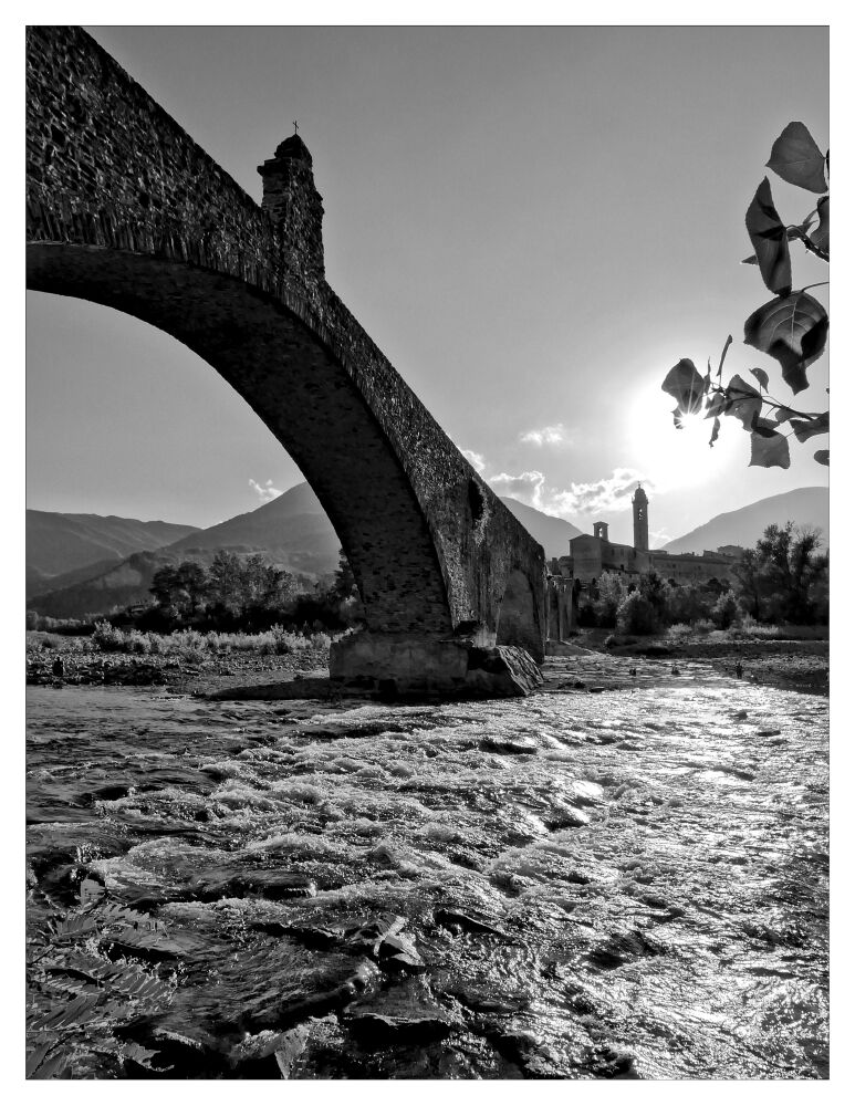 Ponte gobbo di Bobbio (pc)...
