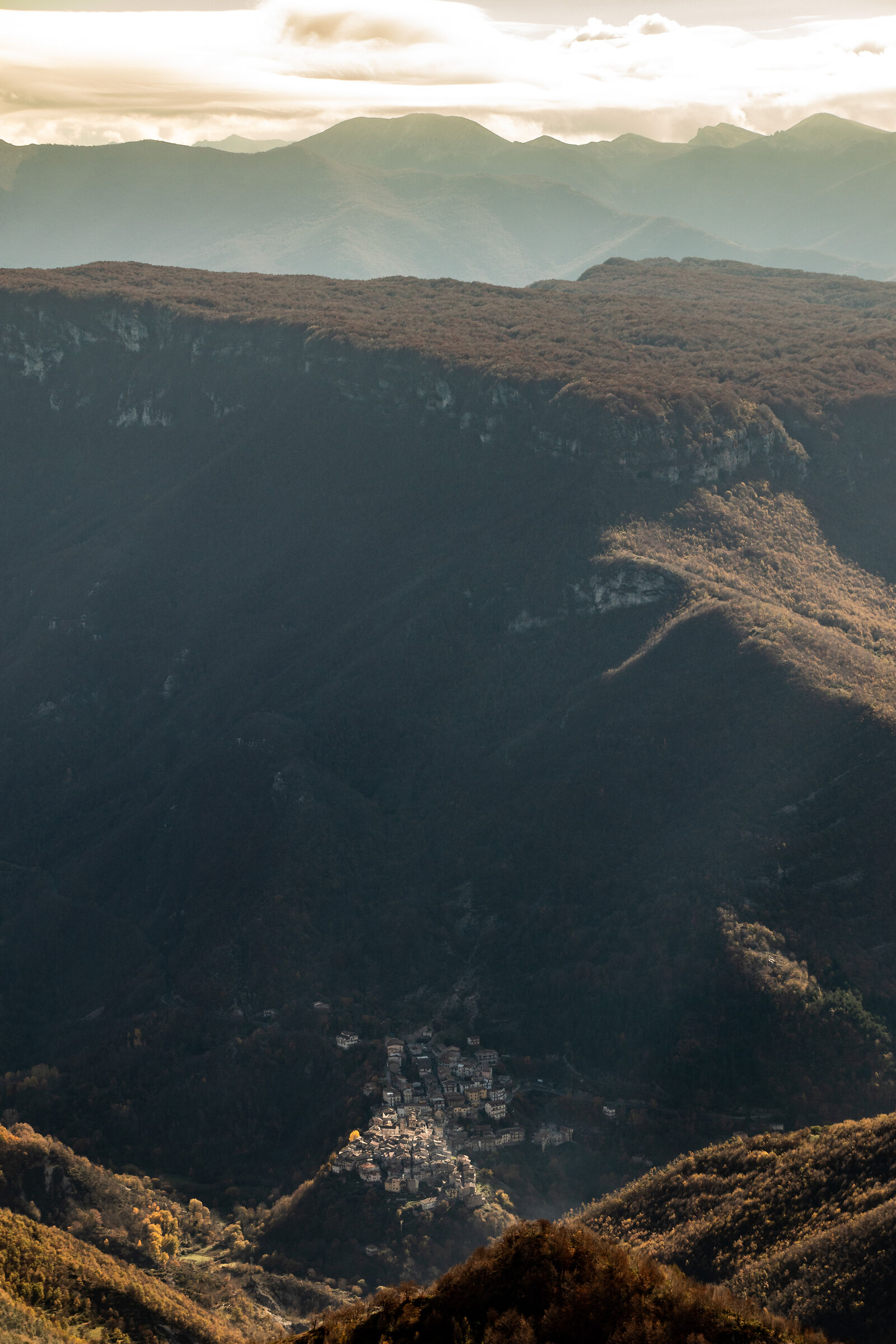 Il paese impossibile:Vallepietra....