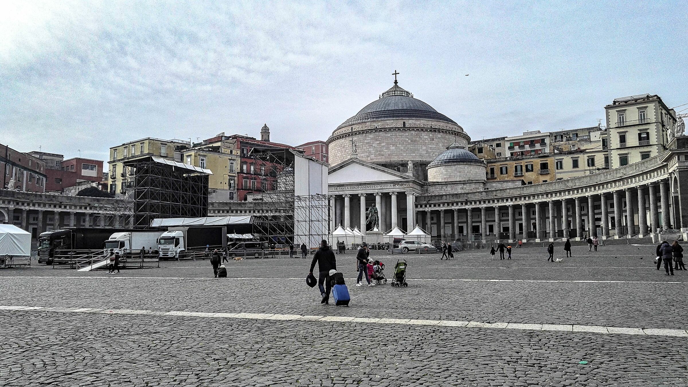 Piazza del Plebiscito Naples ...