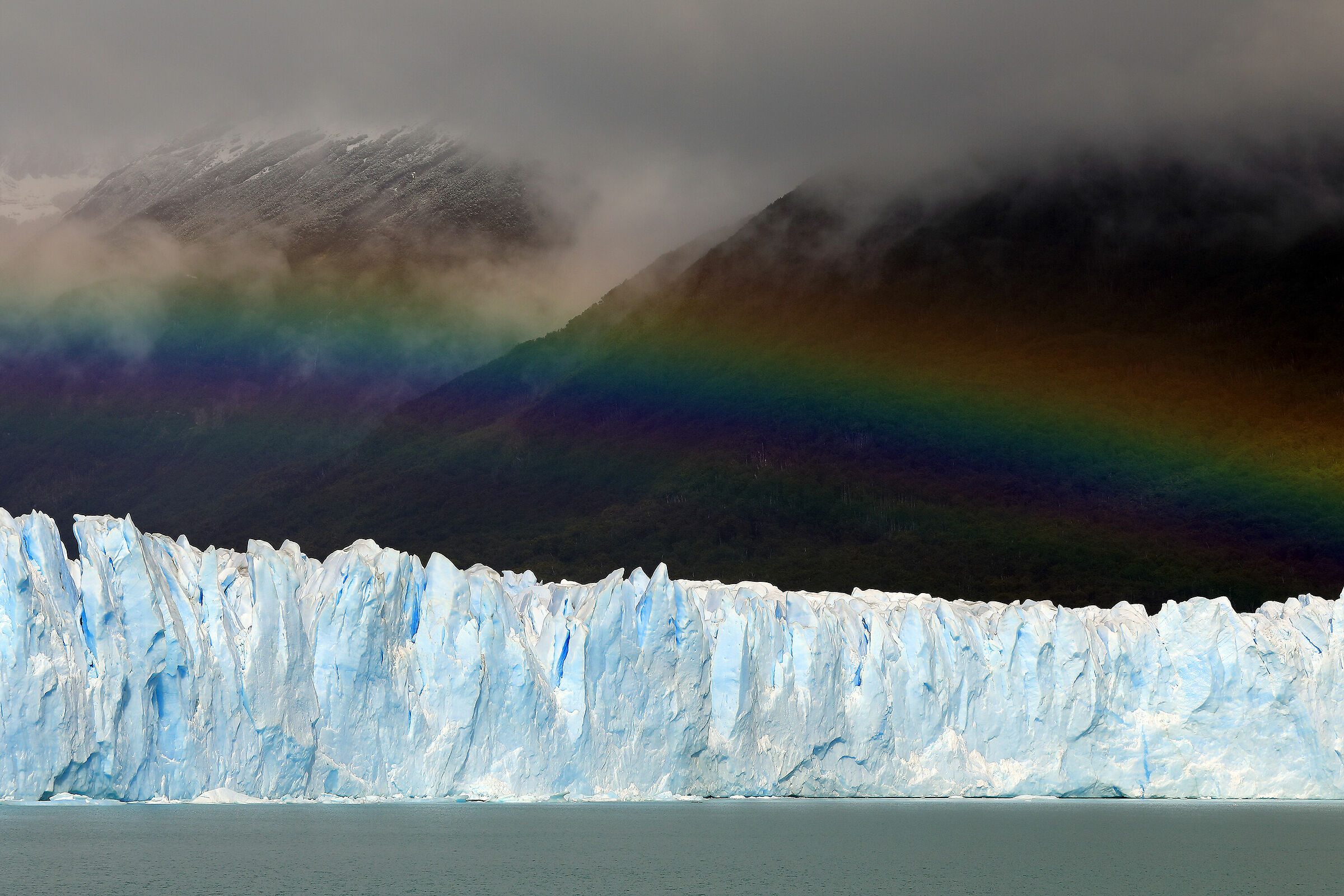 lo spettacolare fronte glaciale del perito Moreno...
