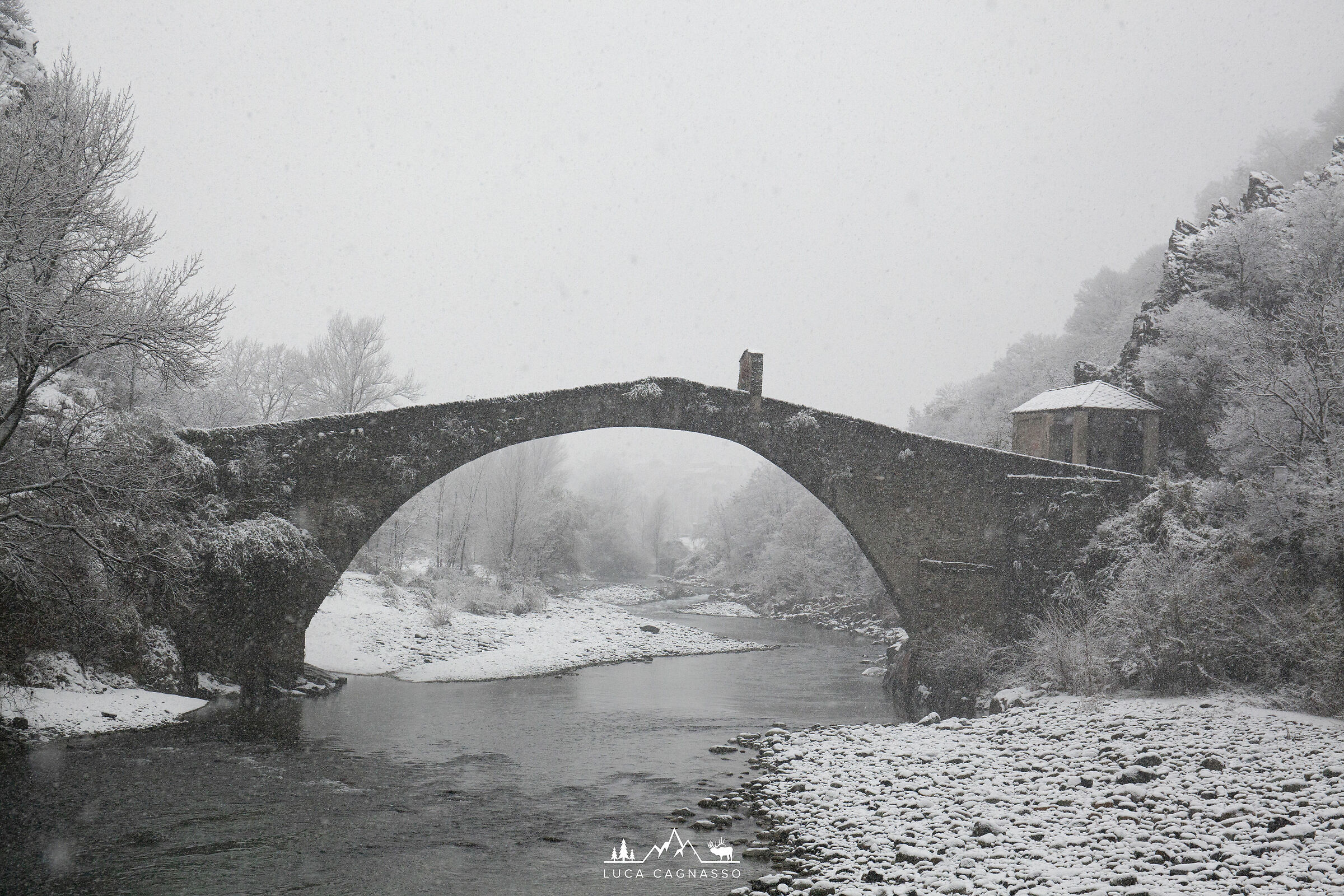 Lanzo - The Devil's Bridge during the snowfall...