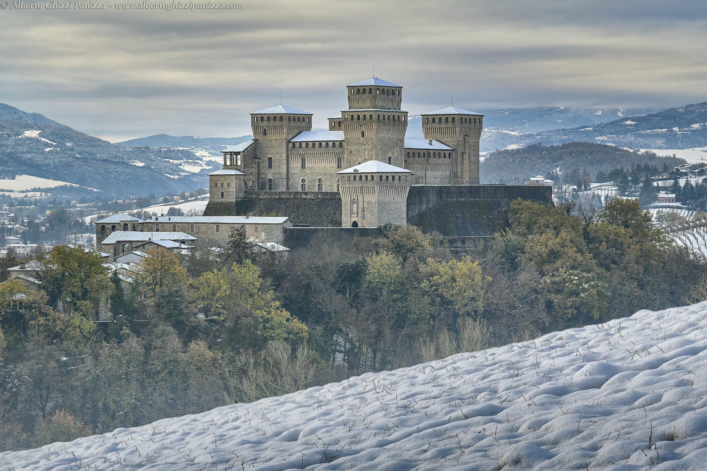 Snowfall at Torrechiara Castle...