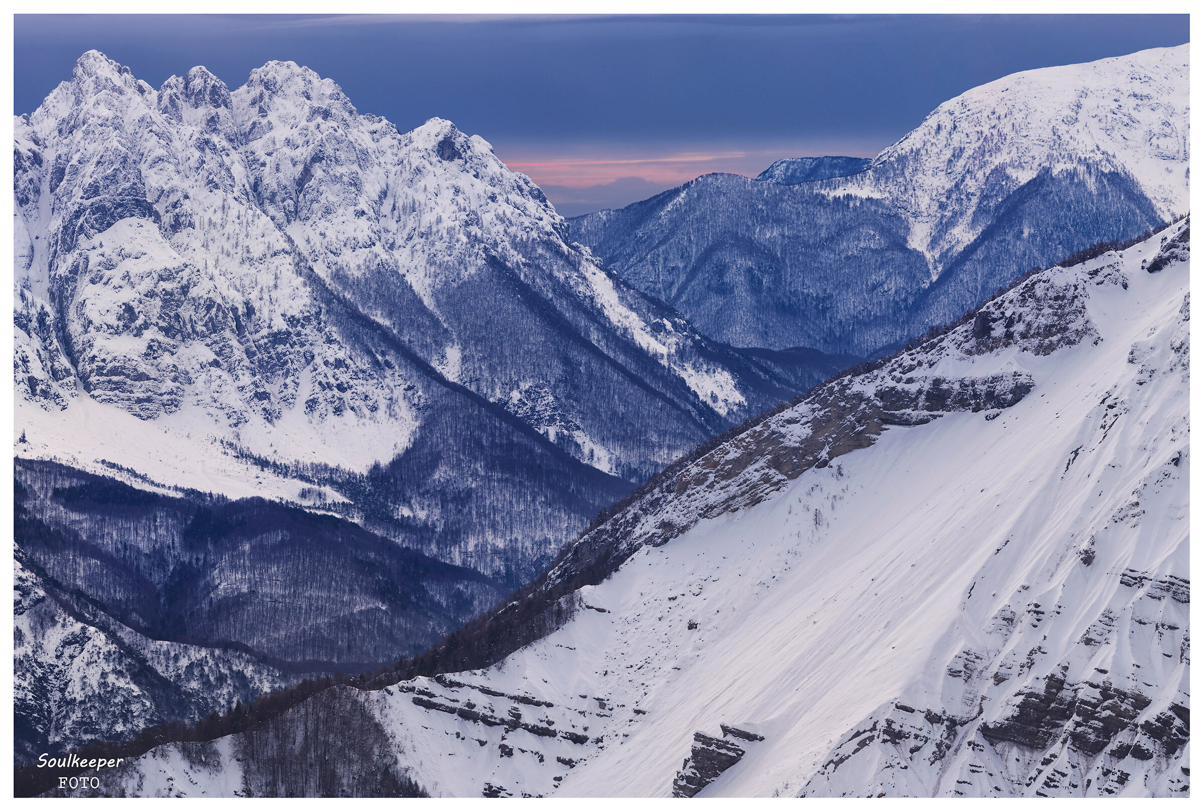 Carnic Alps. Early morning....