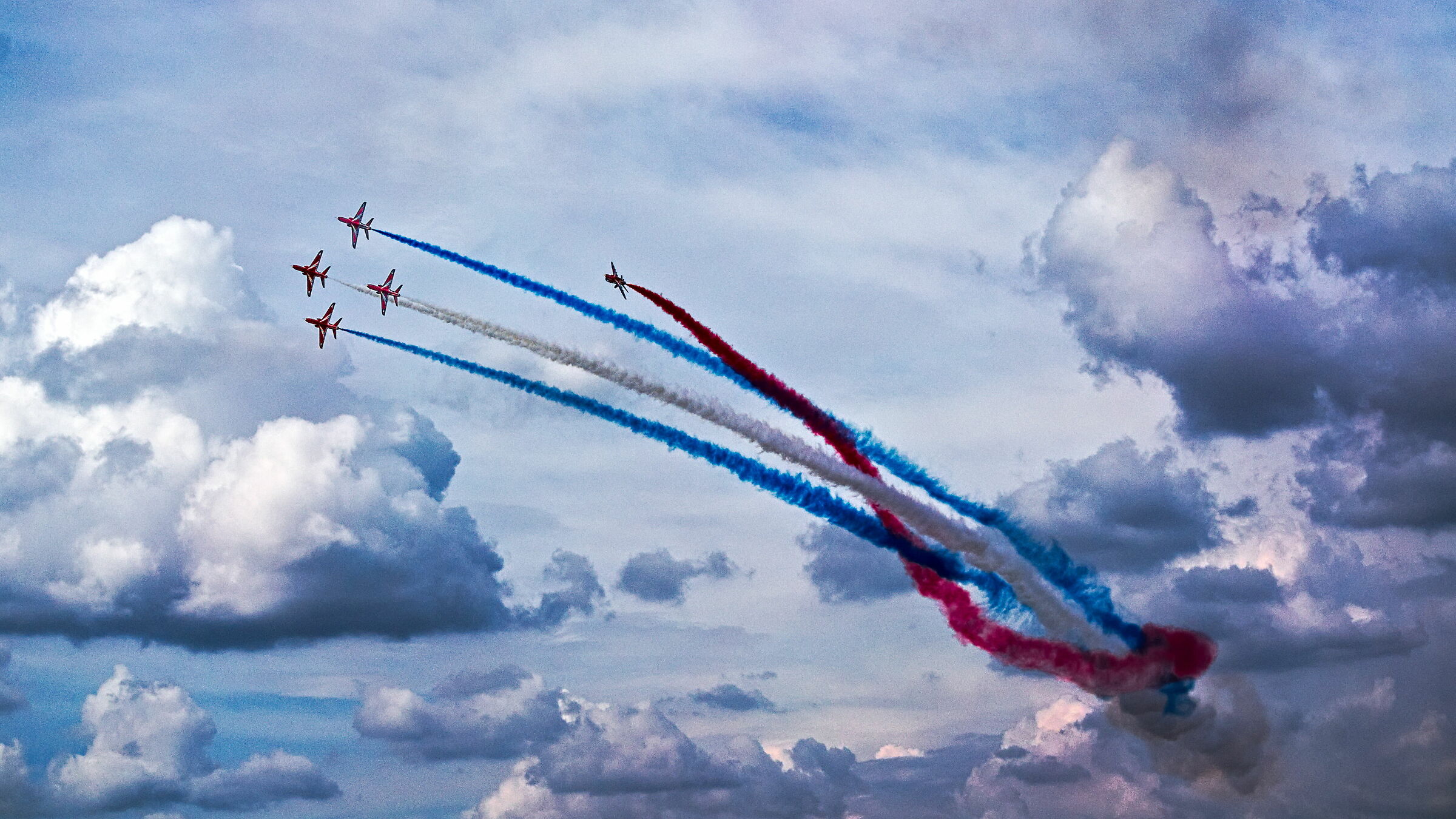 Red Arrows twister...