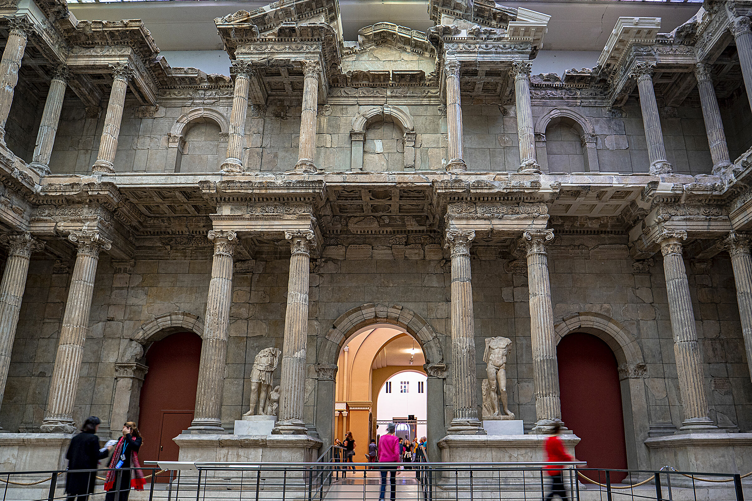 La Porta del mercato di Mileto...