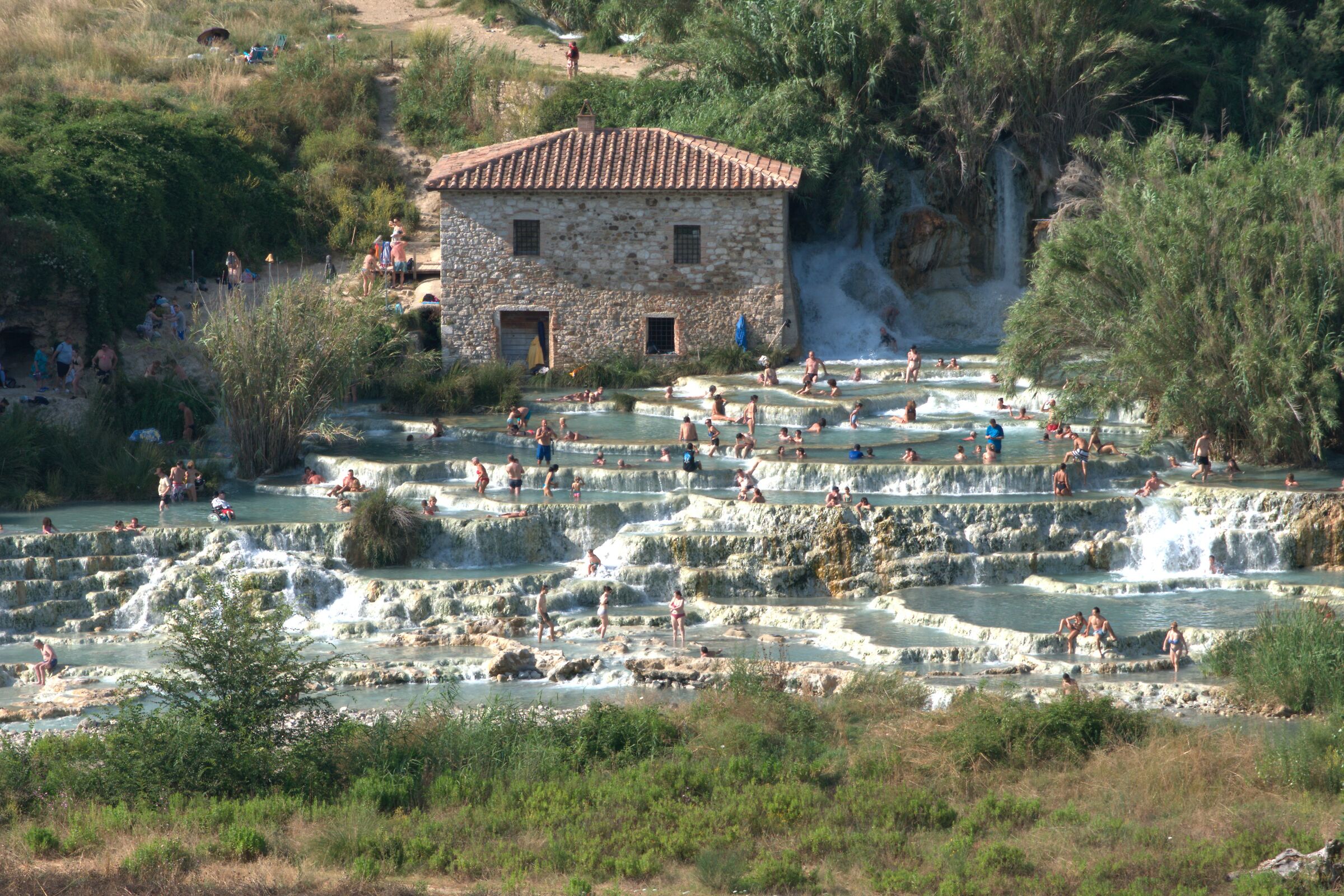 the sulphurous waters of Saturnia...