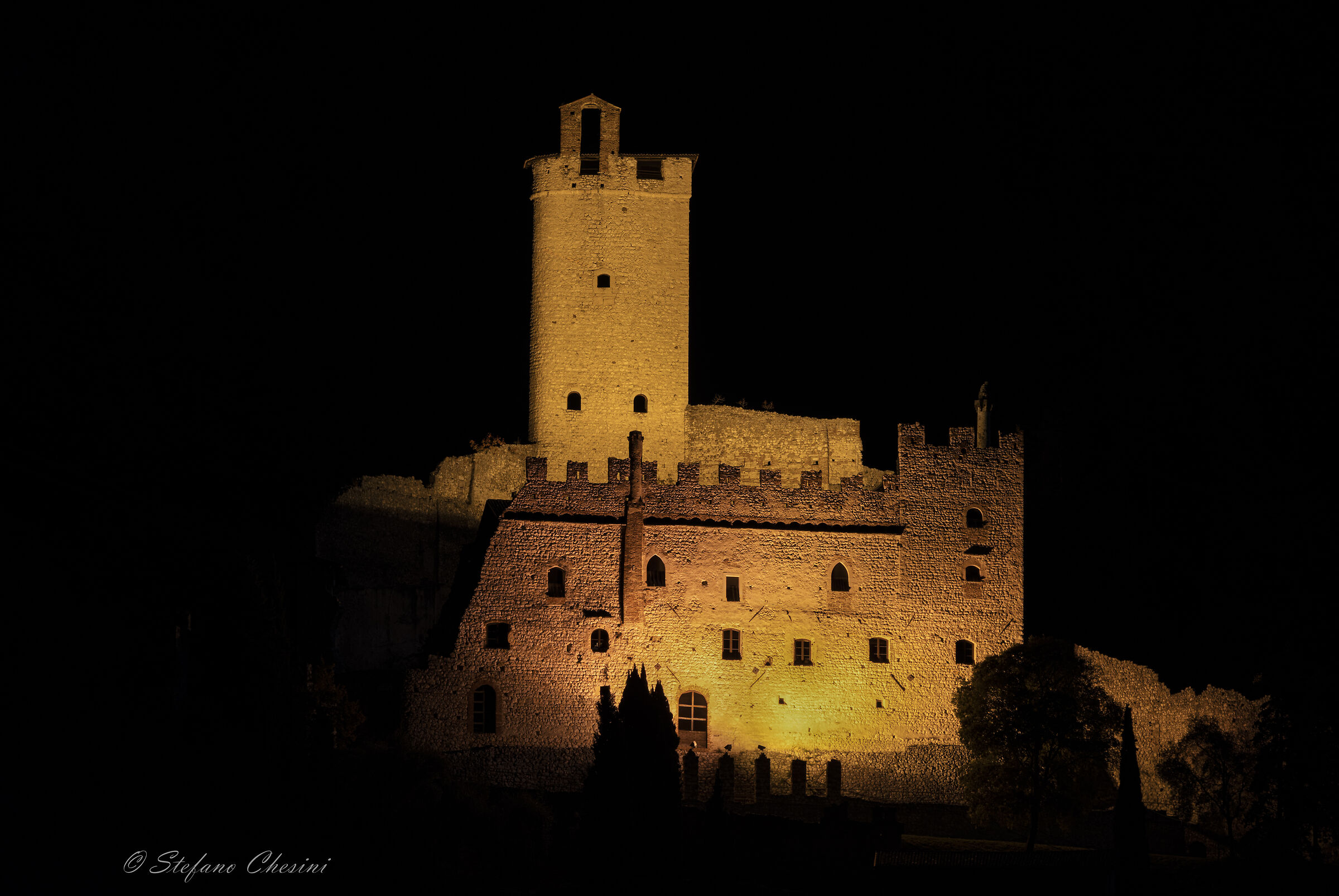 Castello  di Avio by night 2...