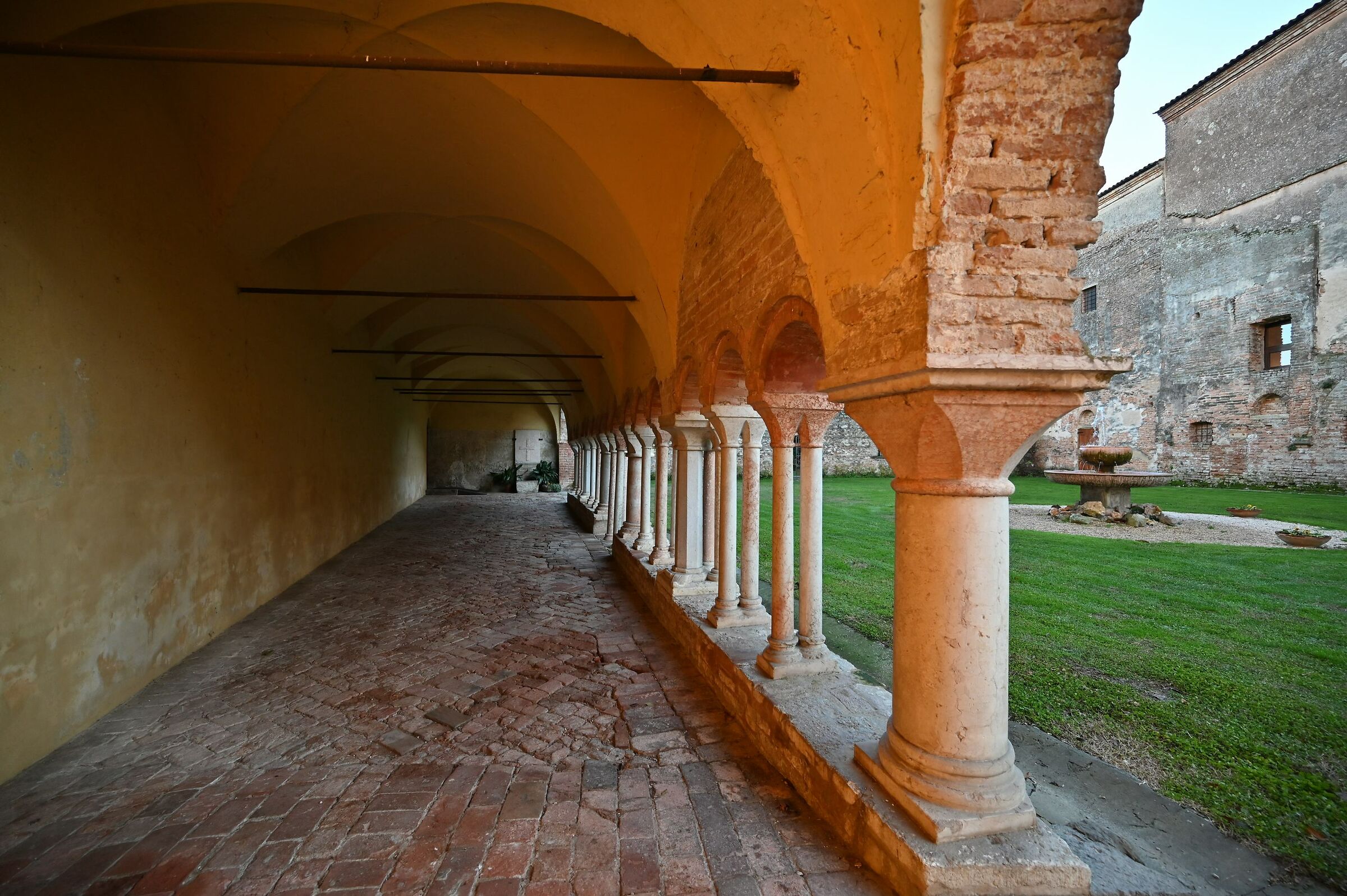 Abbey of Carceri (Pd)...