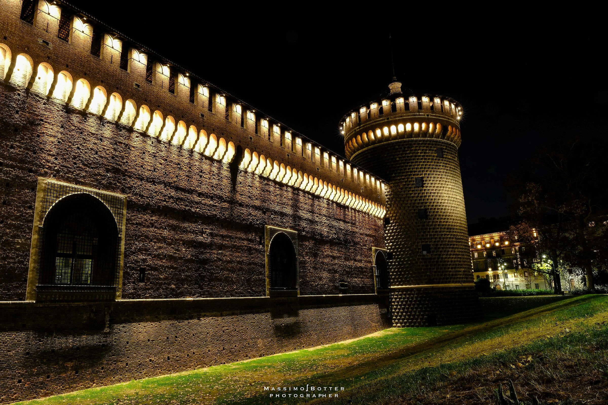 Castello Sforzesco - Milan 4...