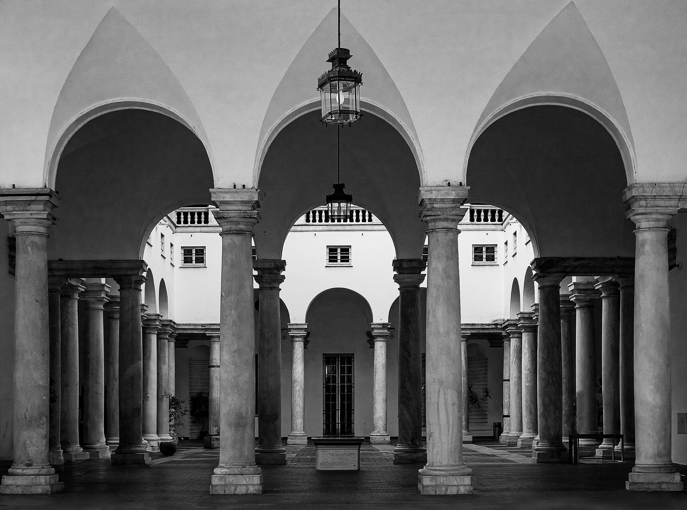 Genoa - Portico Palazzo Ducale - Glimpse...