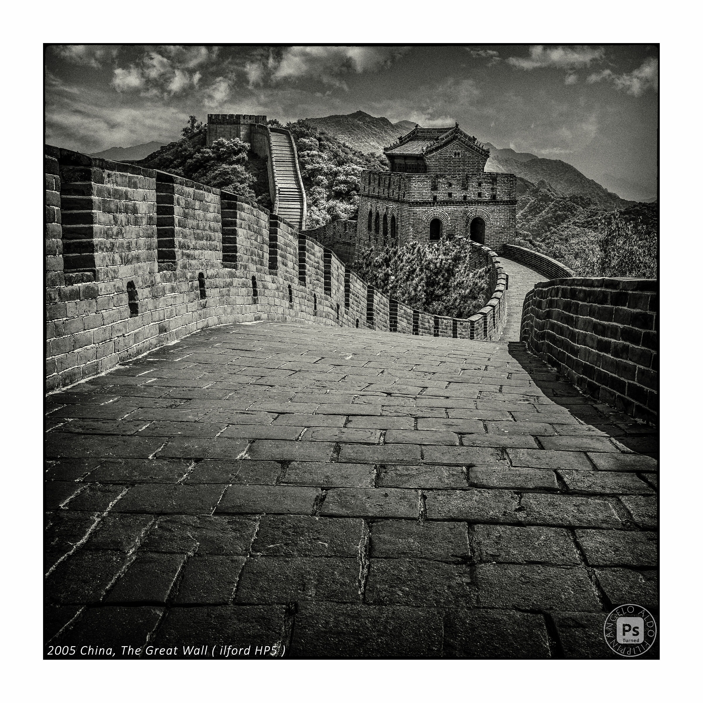 2005 China, The Great Wall ( Ilford HP5 )...