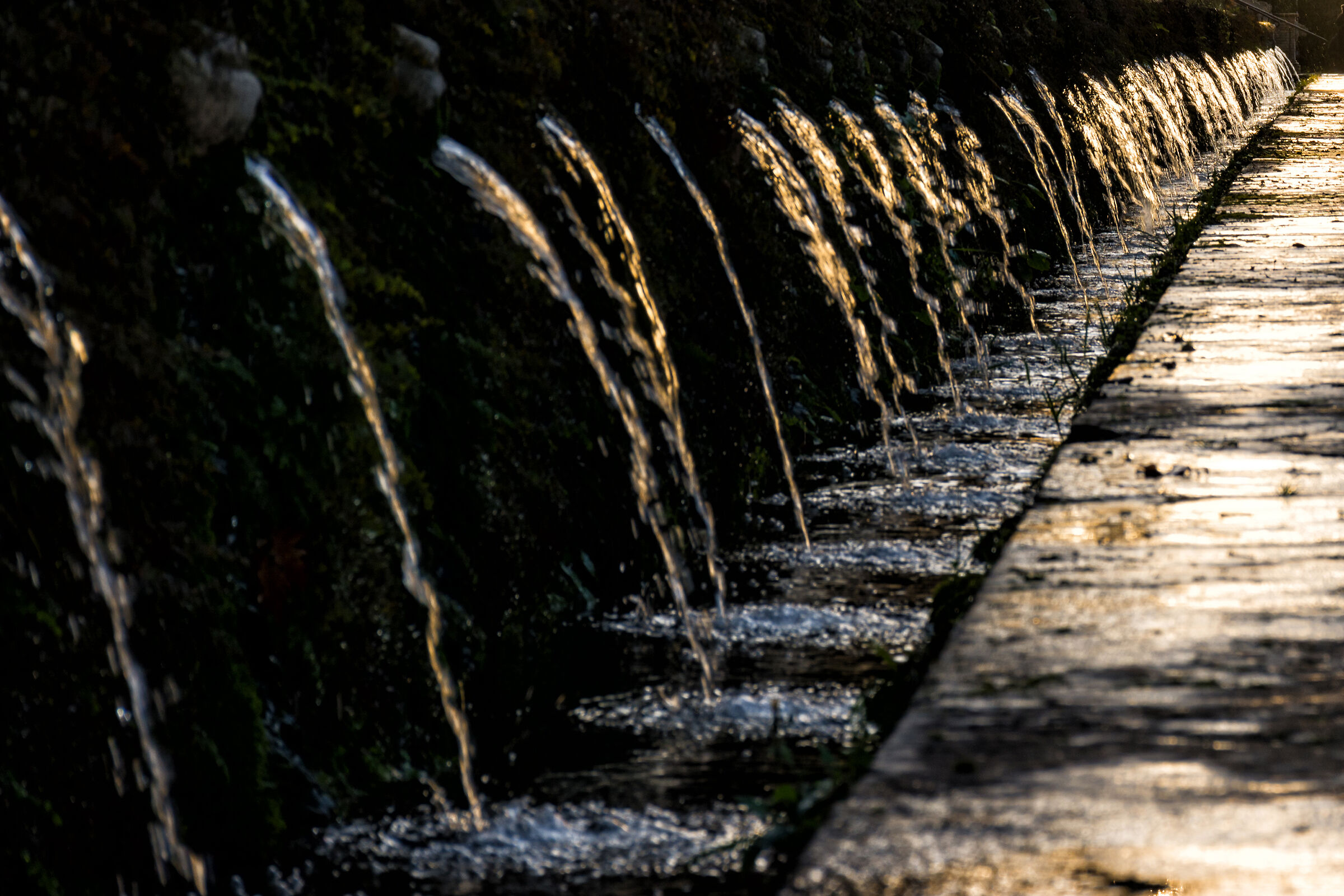 Avenue of a Hundred Fountains...