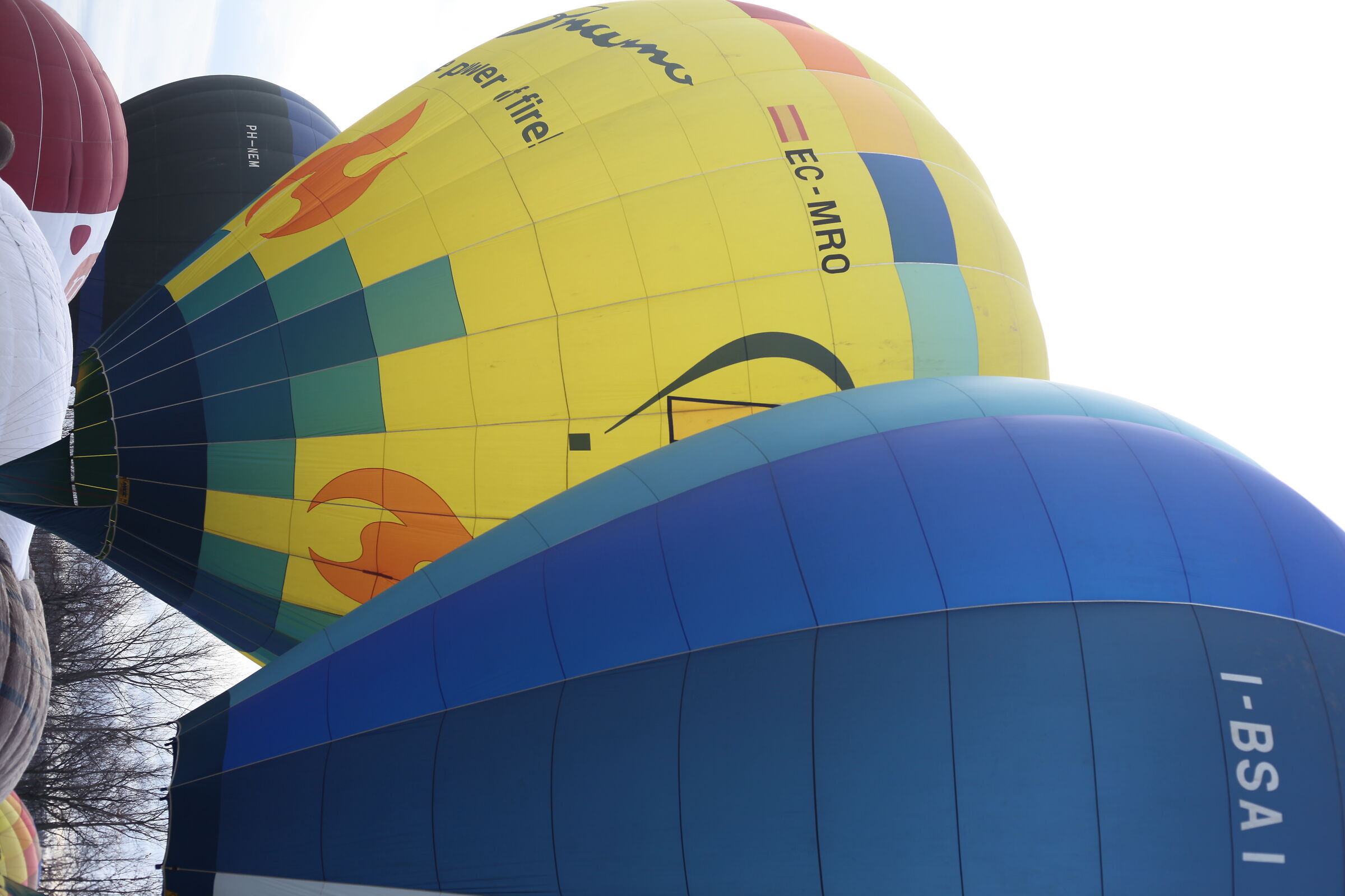 Departing (Mondovì hot air balloon rally 2024)...