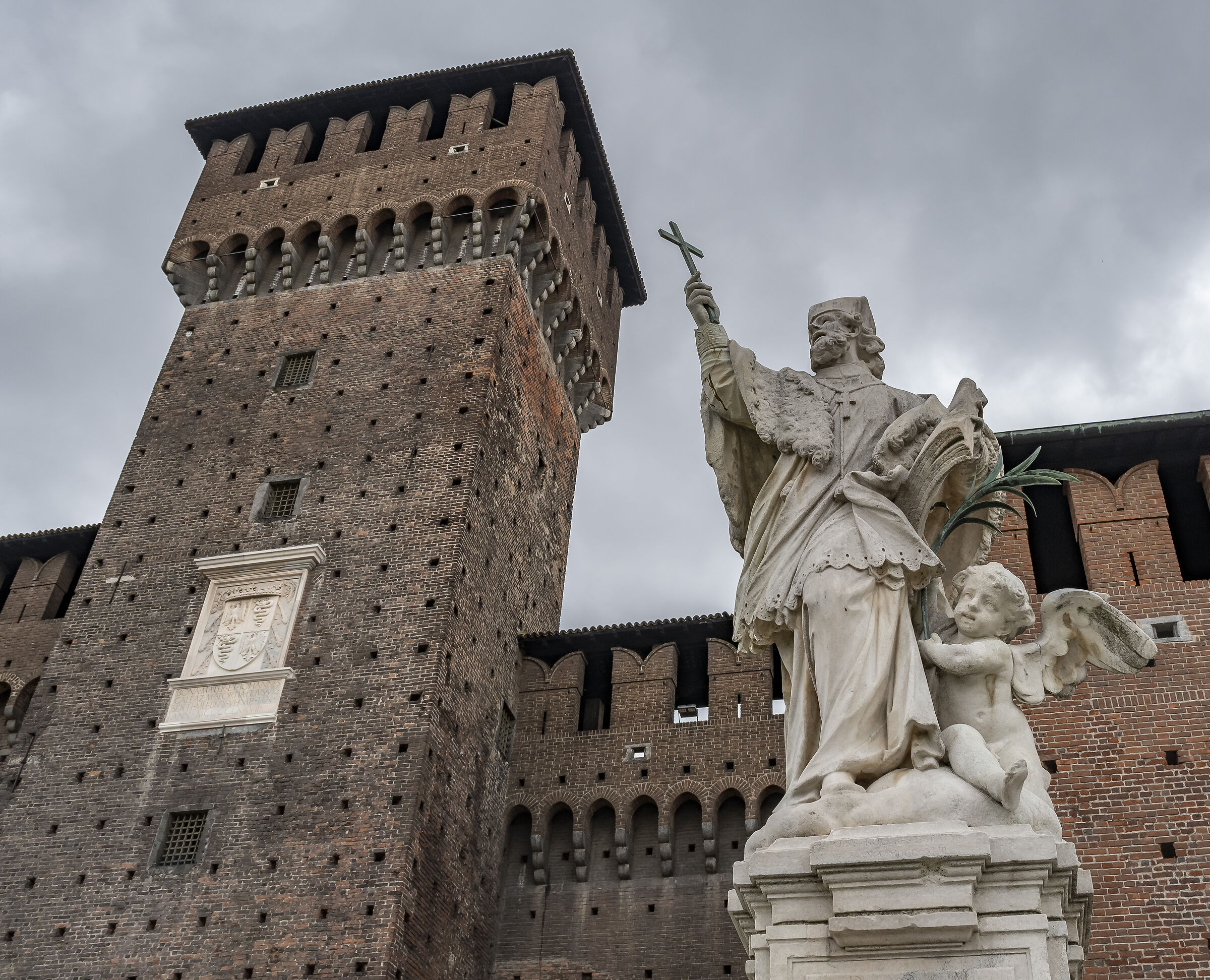 Statua di San Giovanni Nepomuceno e Torre di Bona - 2...