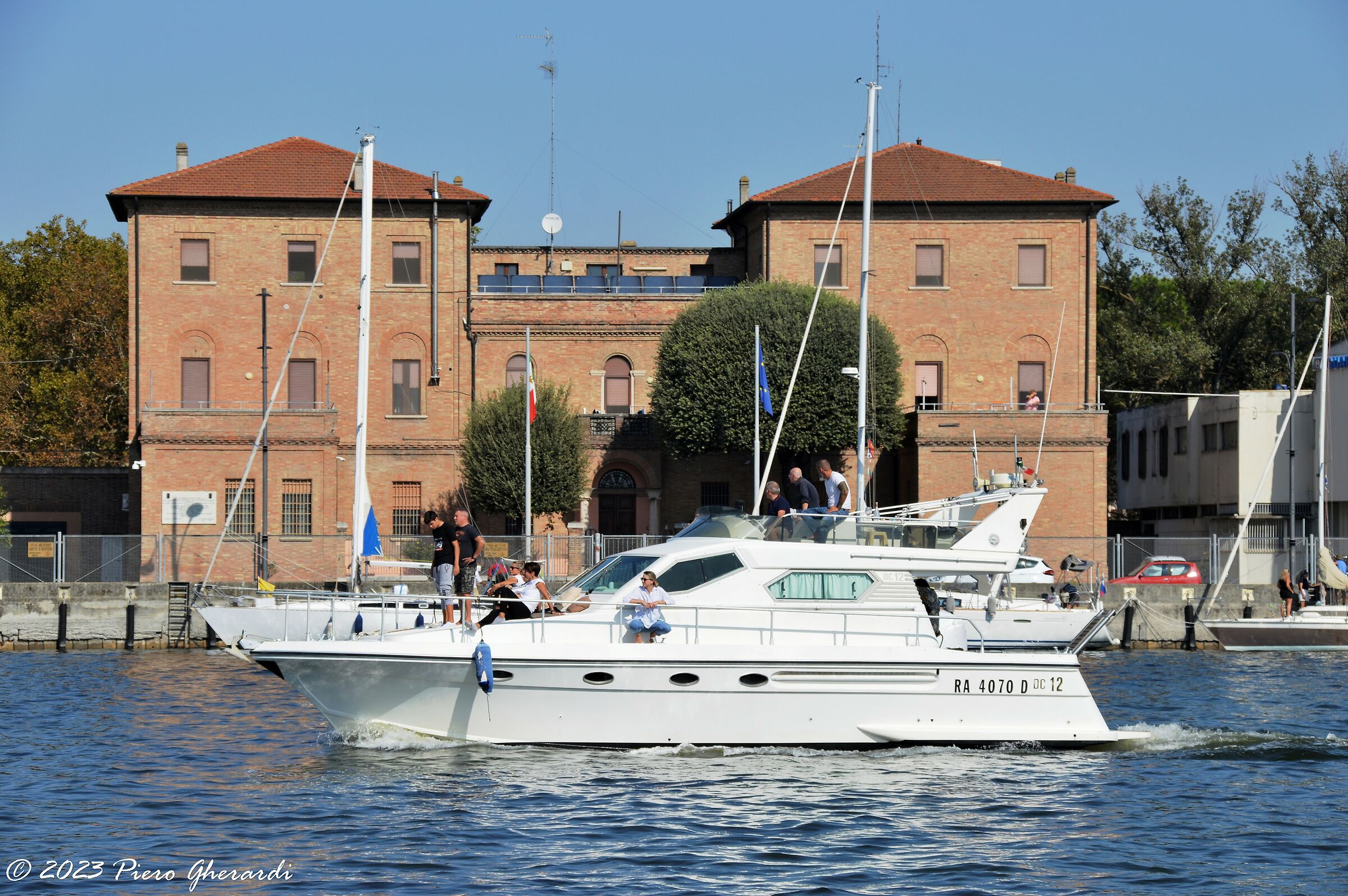 Navigare per Ravenna Darsena 01/10/23...
