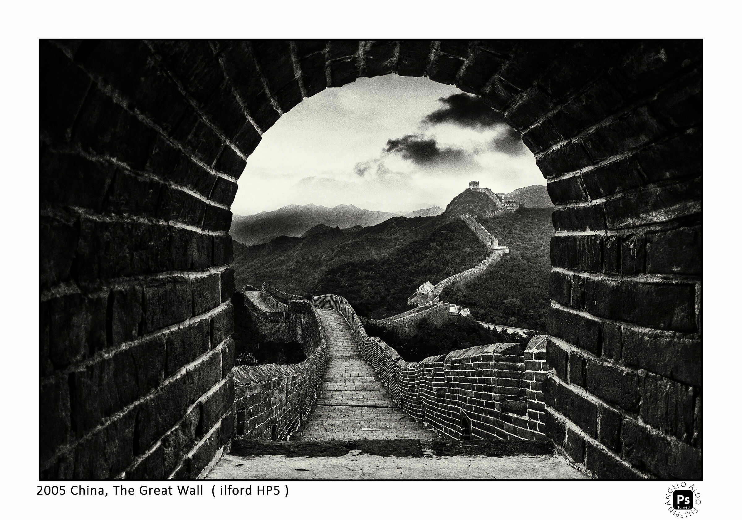 2005 China, The Great Wall ( Ilford HP5 )...
