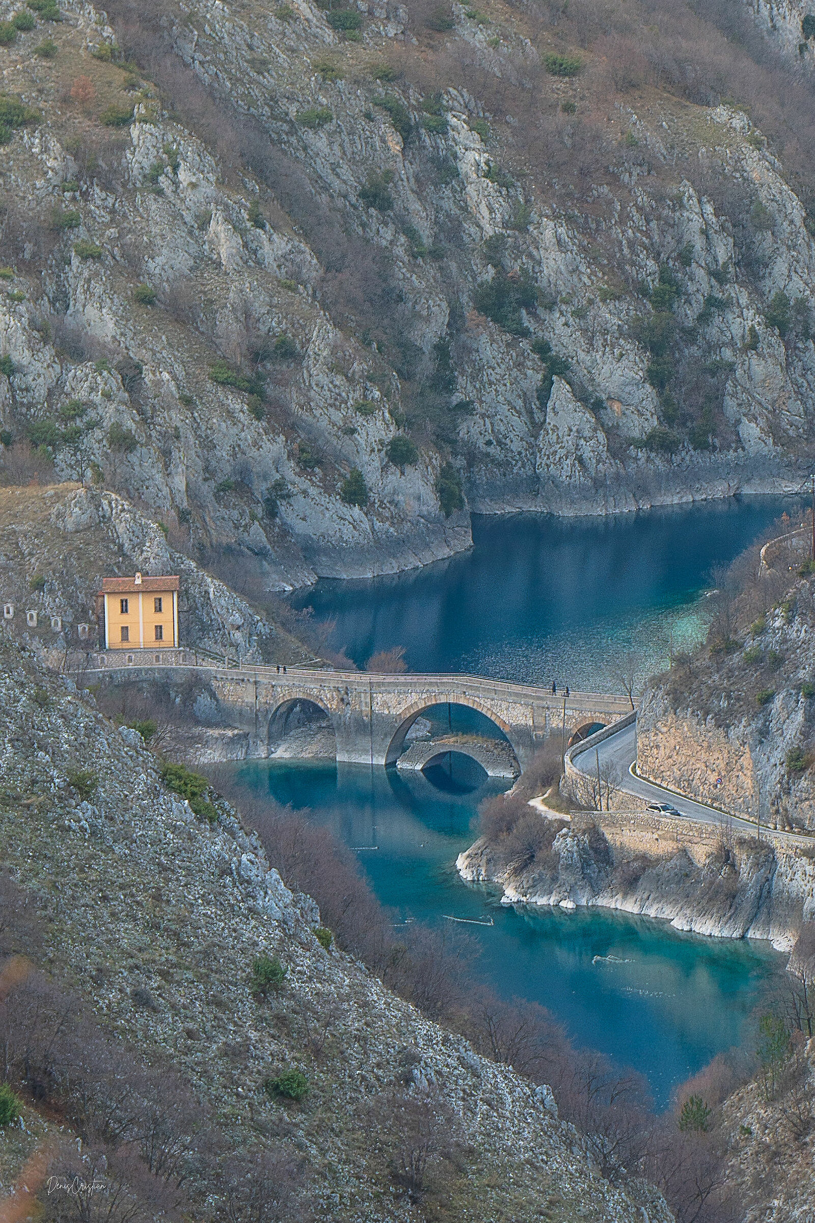  Gorges of the Sagitario...