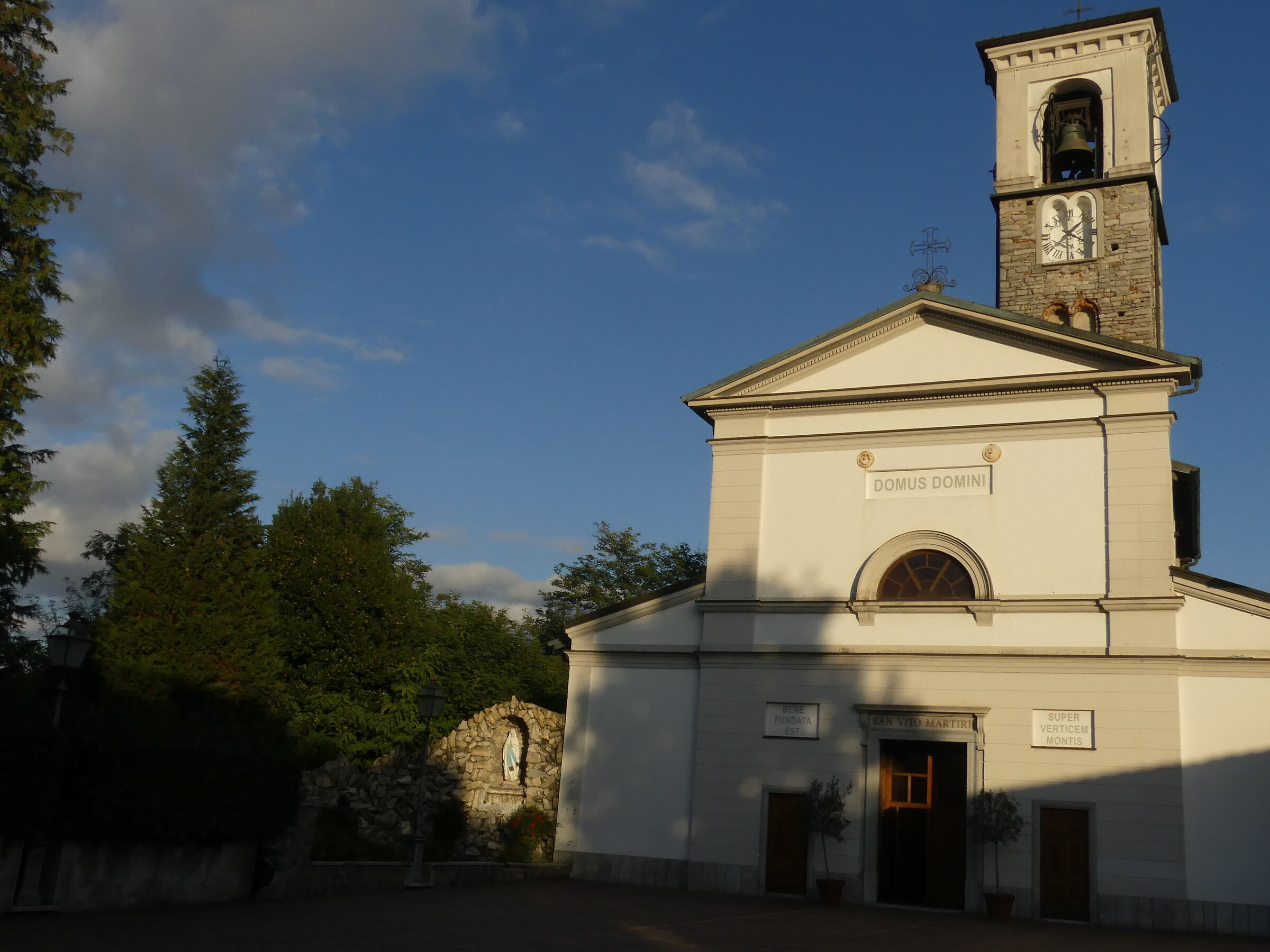 Church of Bogno...