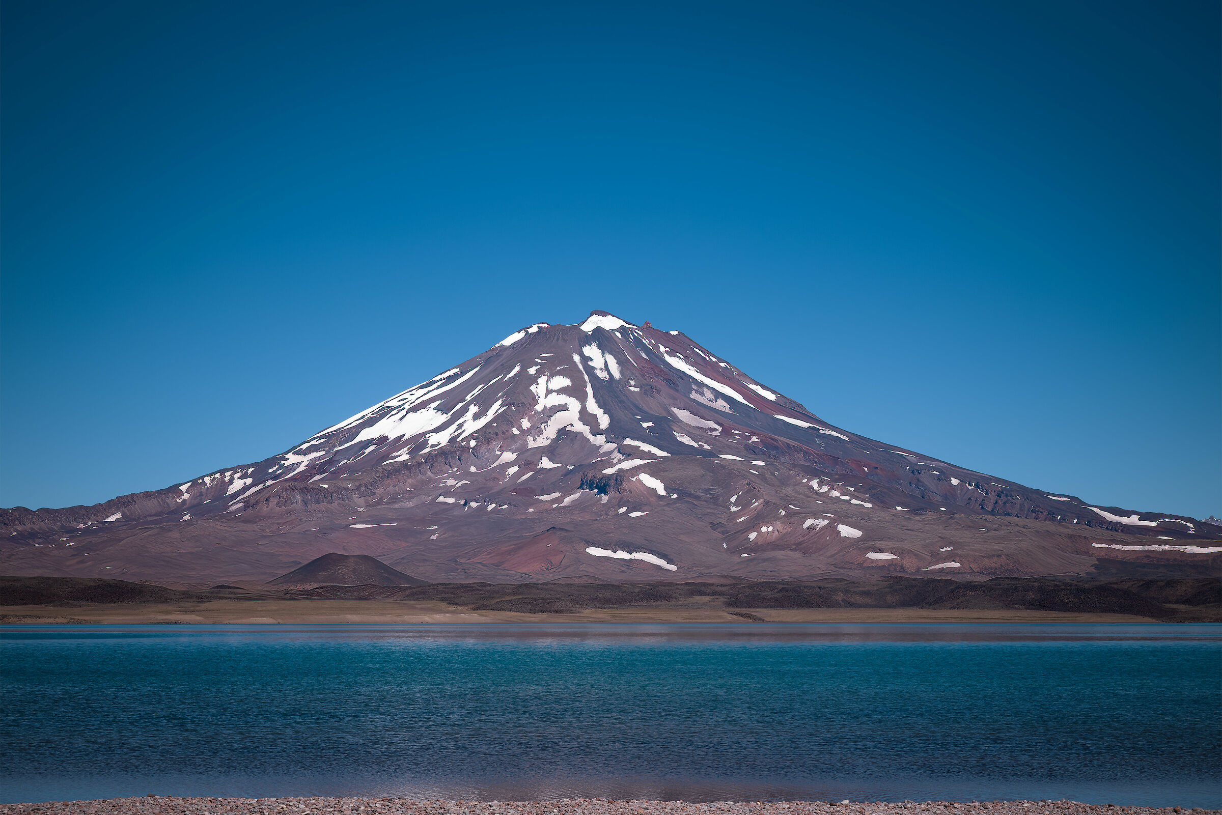 Maipo Volcano (Diamond Lagoon) ...