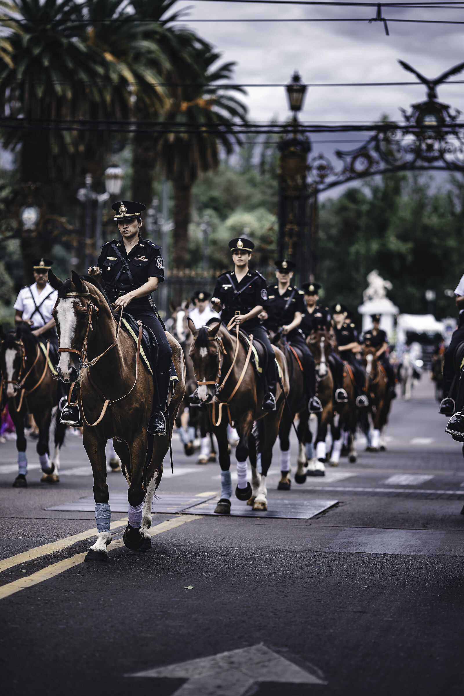 Policia a caballo...