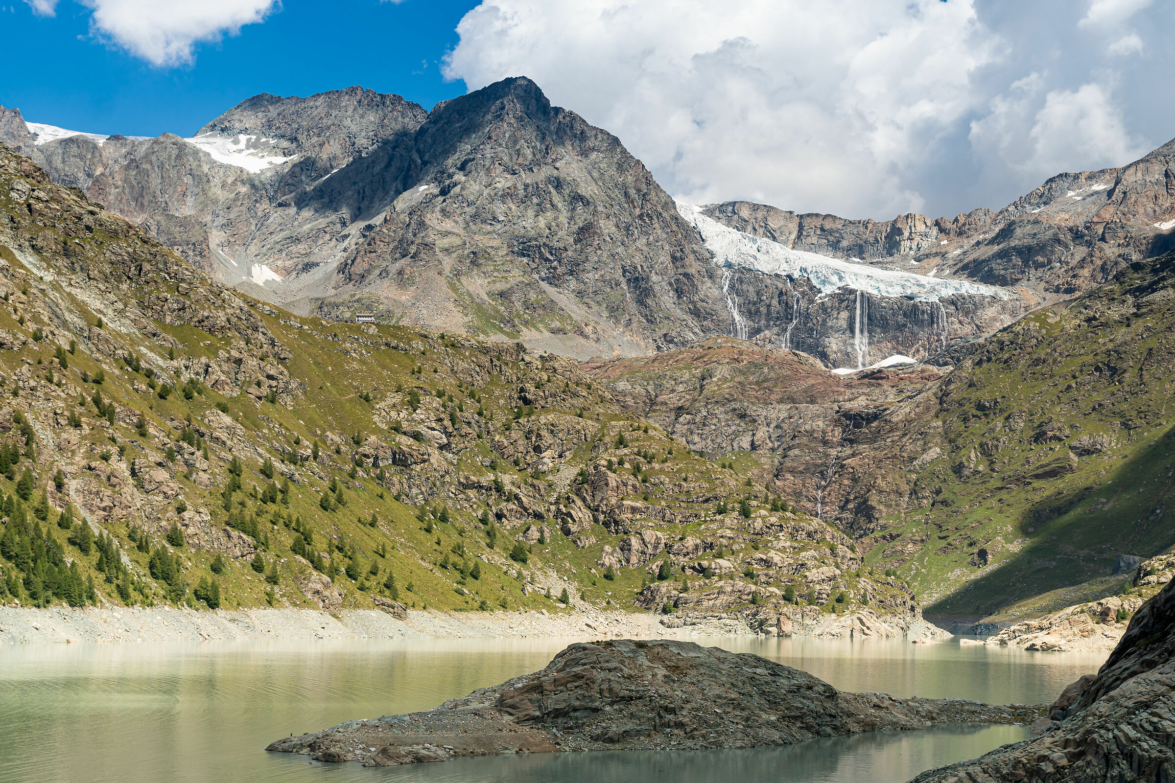 lago di Gera, Rifugio Bignami e ghiacciaio Fellaria...