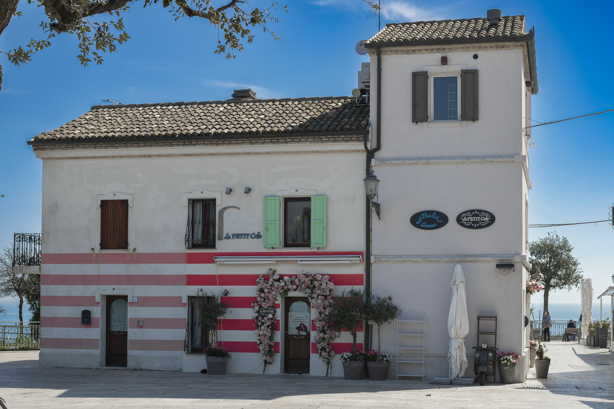 Petit Café, Petit Village. Numana (Italy)...