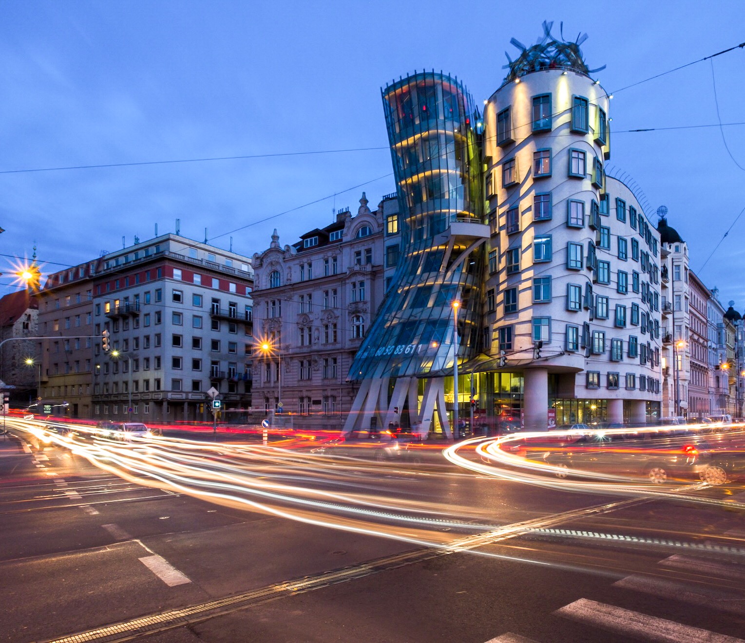 Fred & Ginger (Dancing House)...