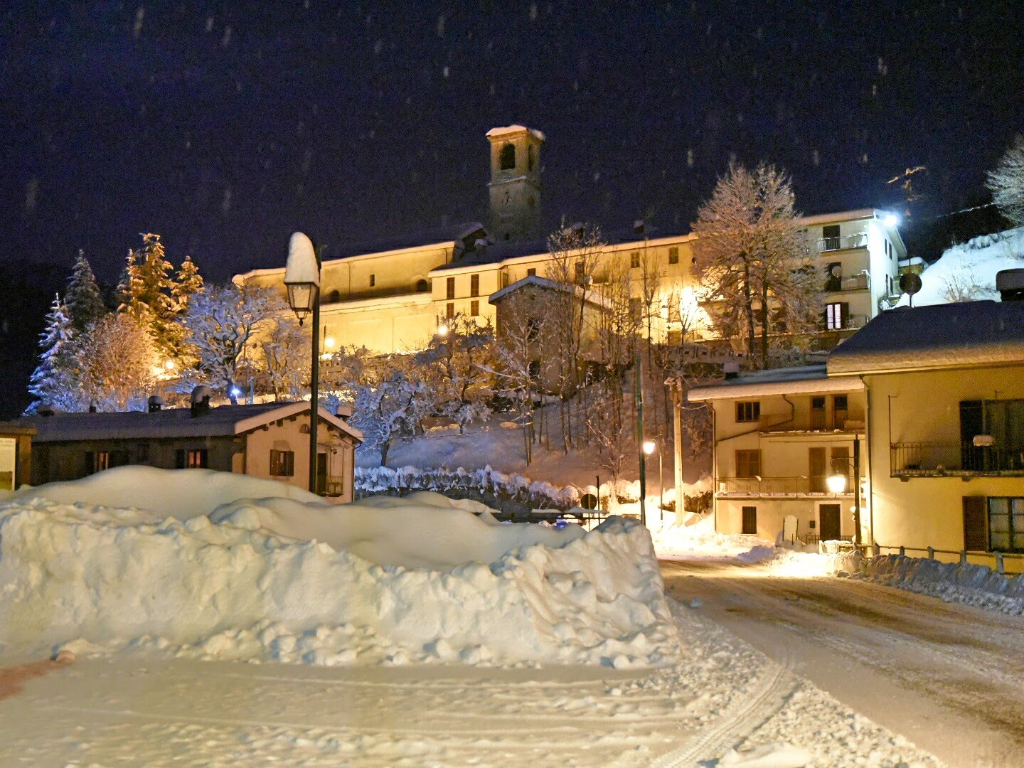 Neve in paese...