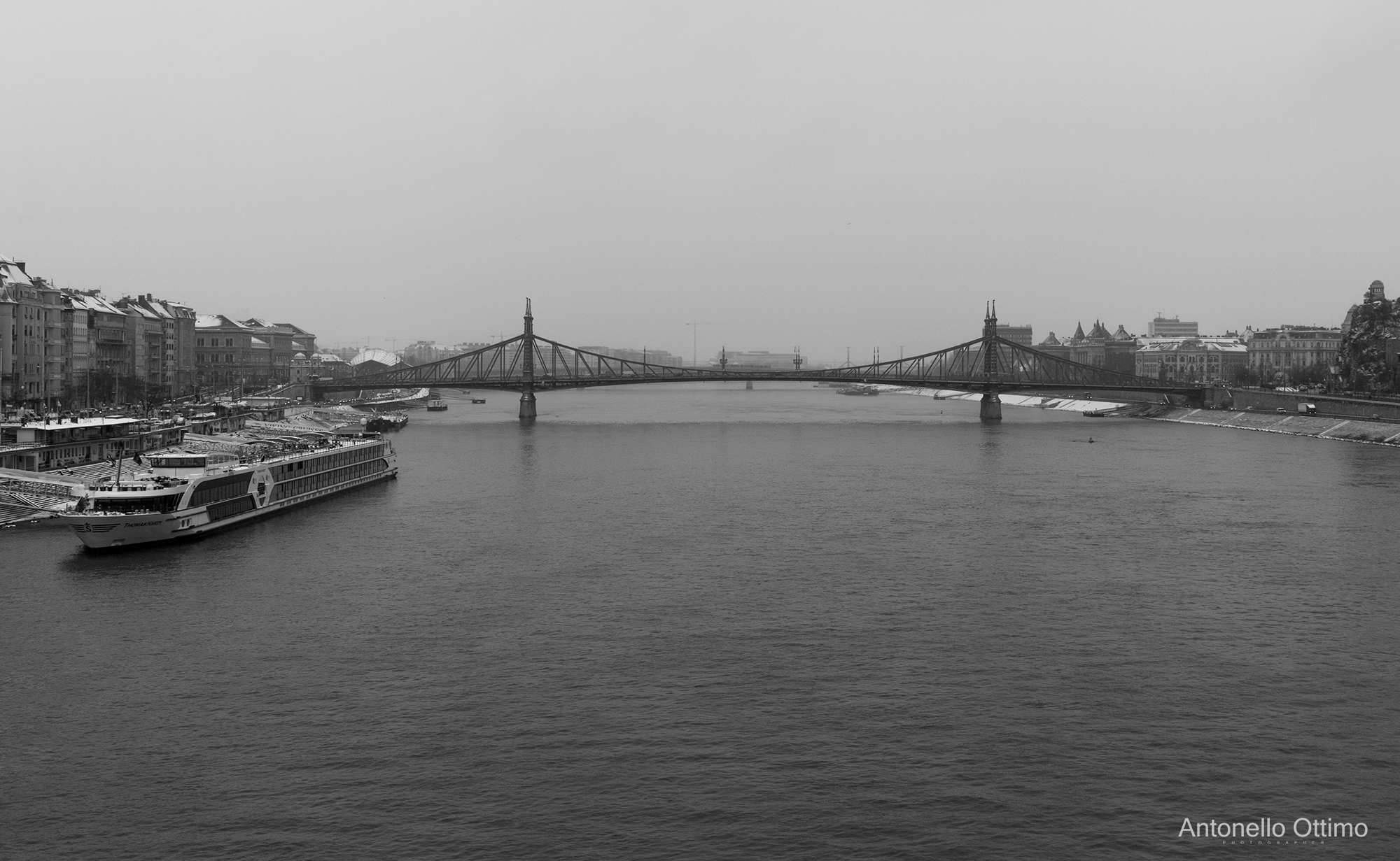 Budapest ponte della libertà...