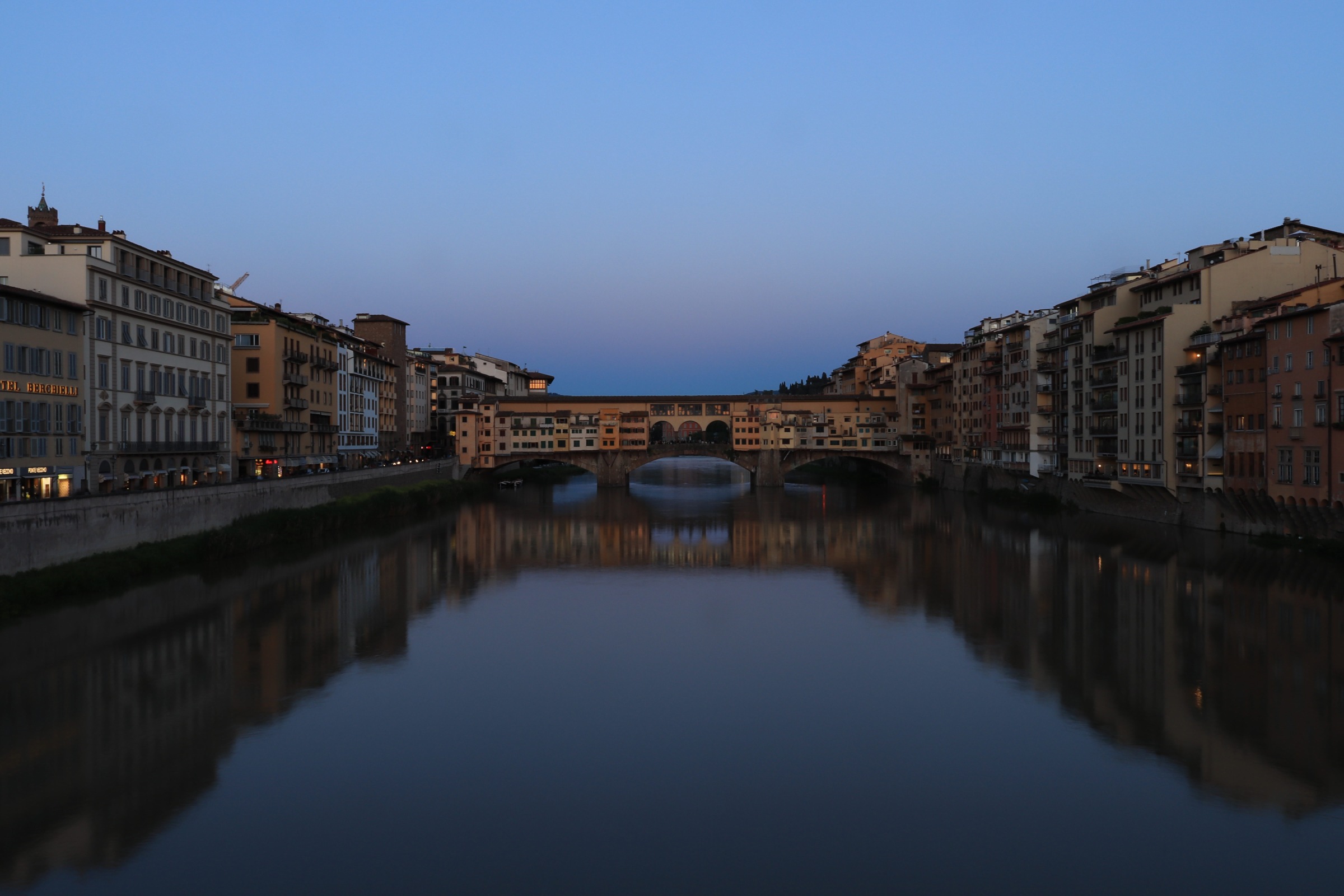 Ponte Vecchio al tramonto...