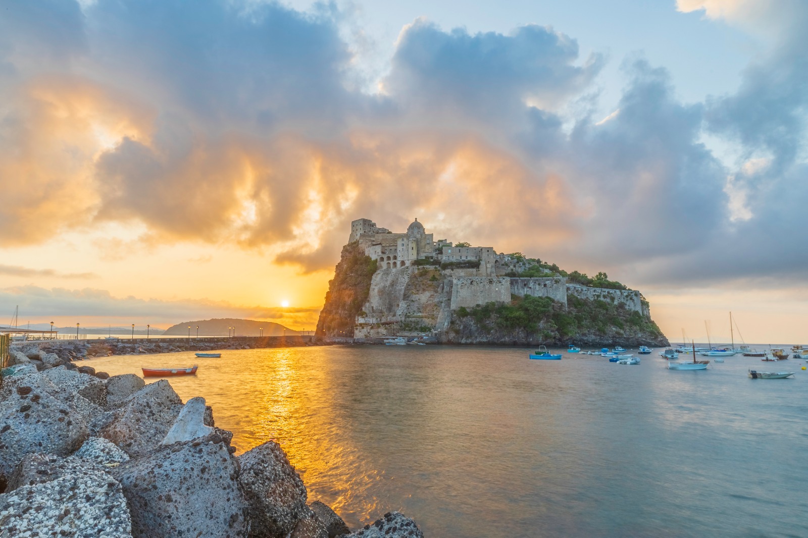 Ischia castello aragonese...