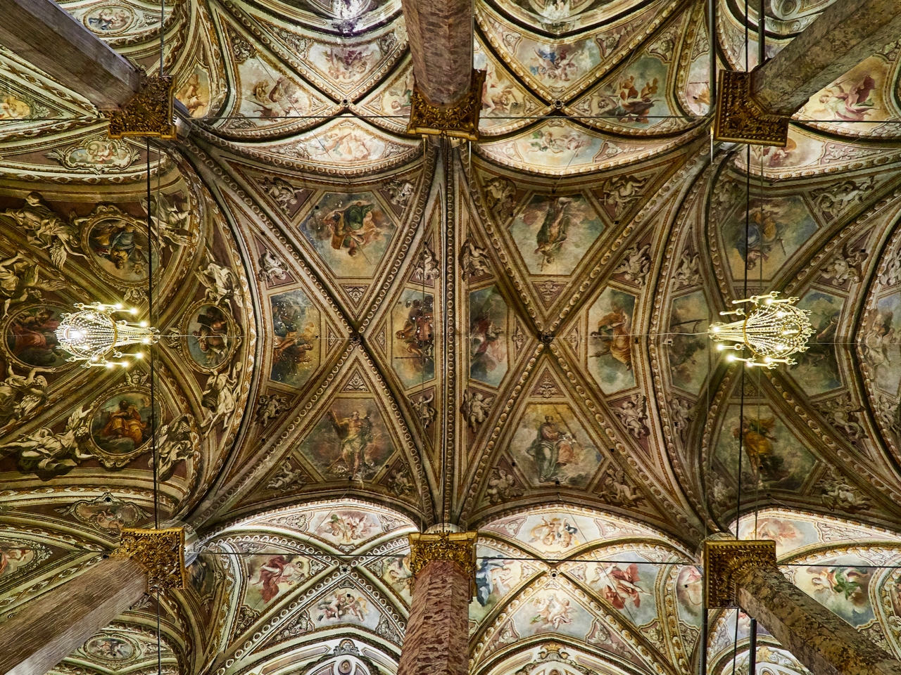 St. Lawrence Cathedral - Perugia - The Vault...