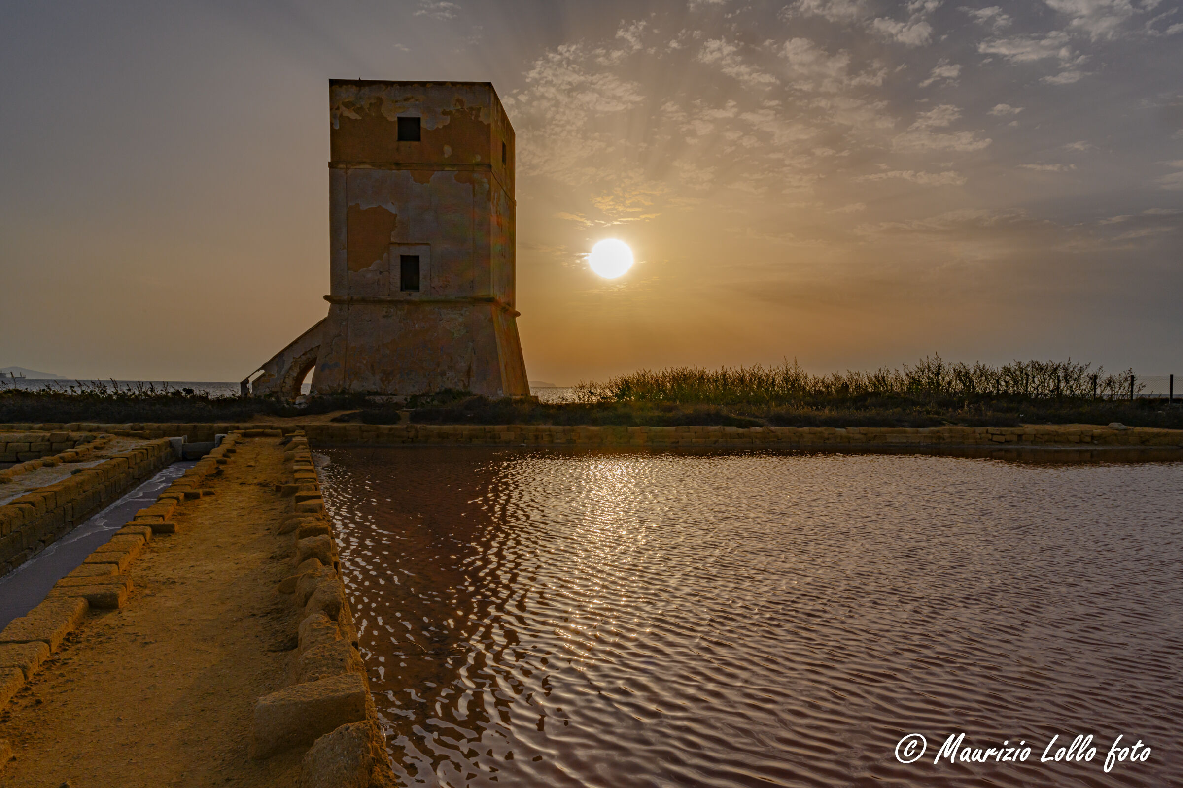 Trapani saline ... they paint themselves pink ...