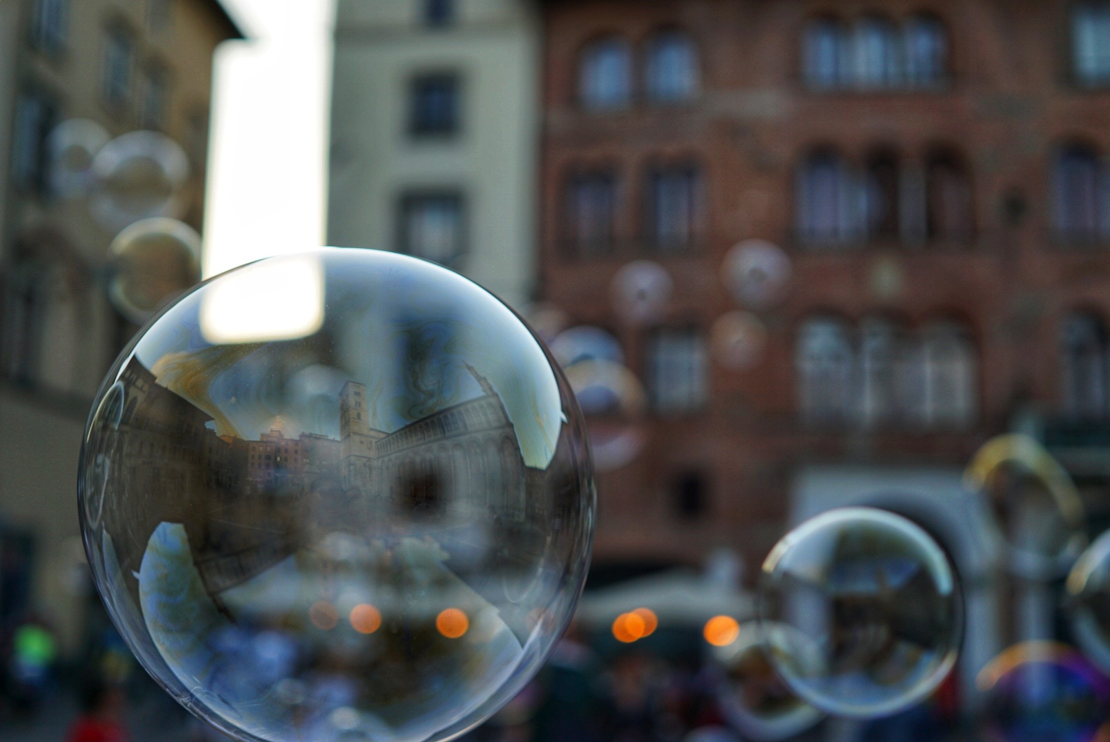 Lucca in a bubble ...